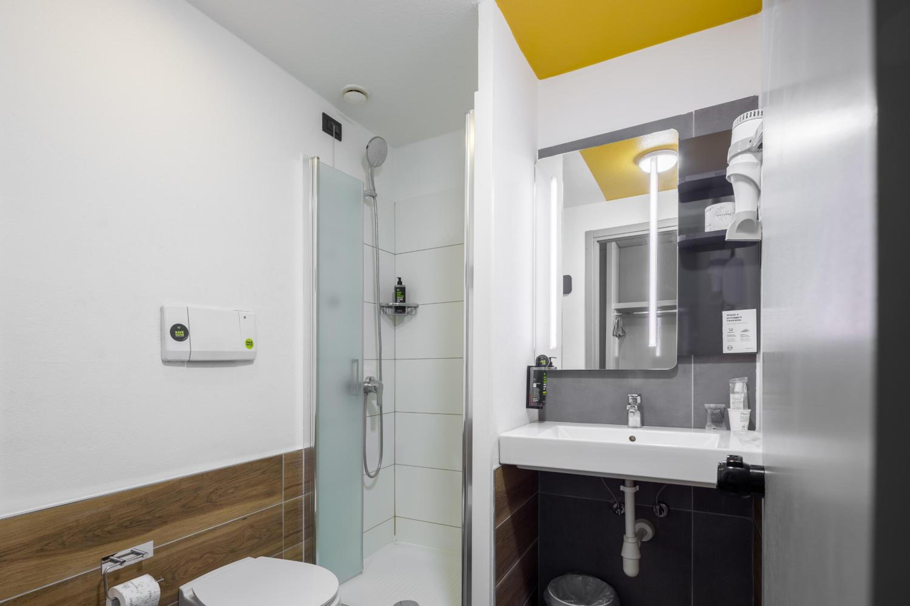 Superior Twin Room - Photo 5