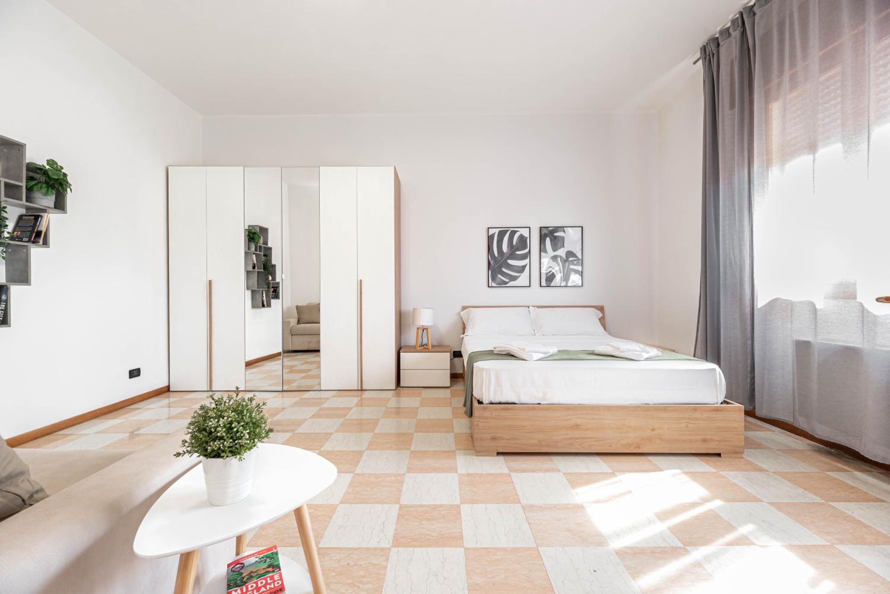 One-Bedroom Apartment
