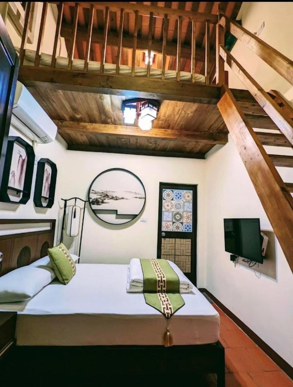Duplex Quadruple Room