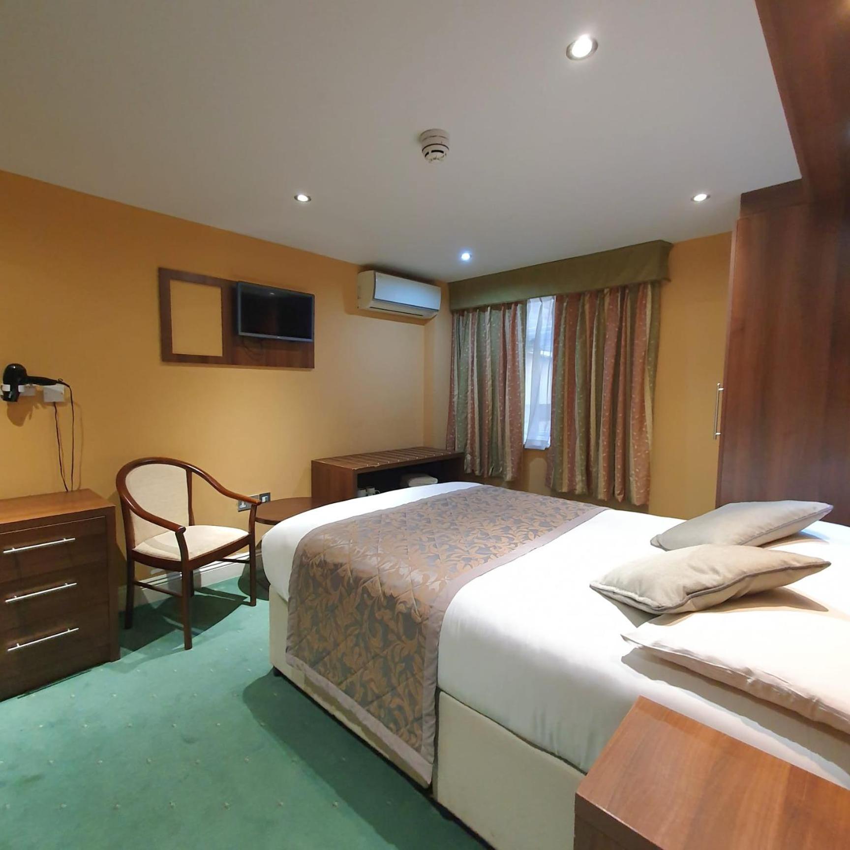 Executive Double Room photo 3