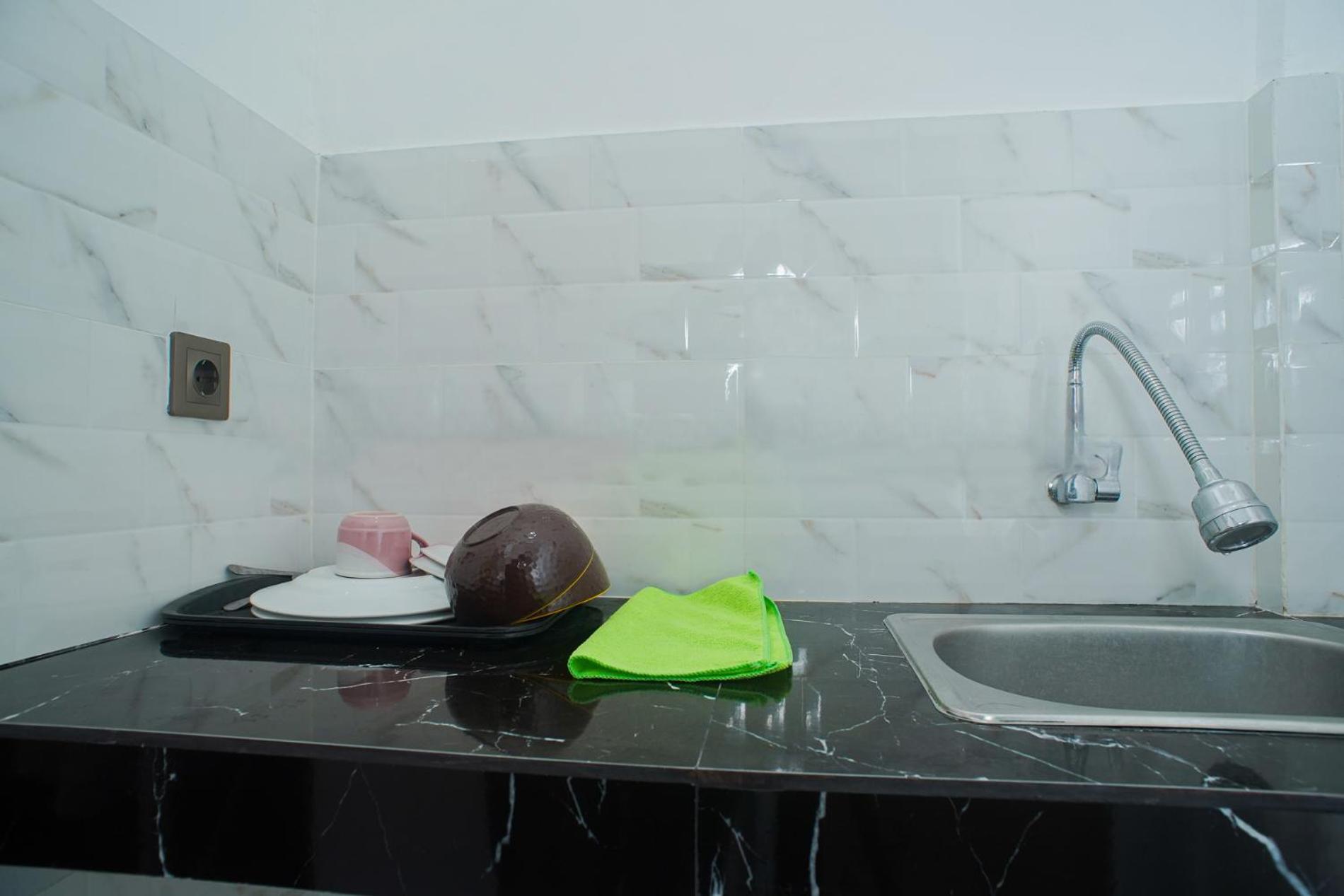 Studio - Split Level - Photo 12