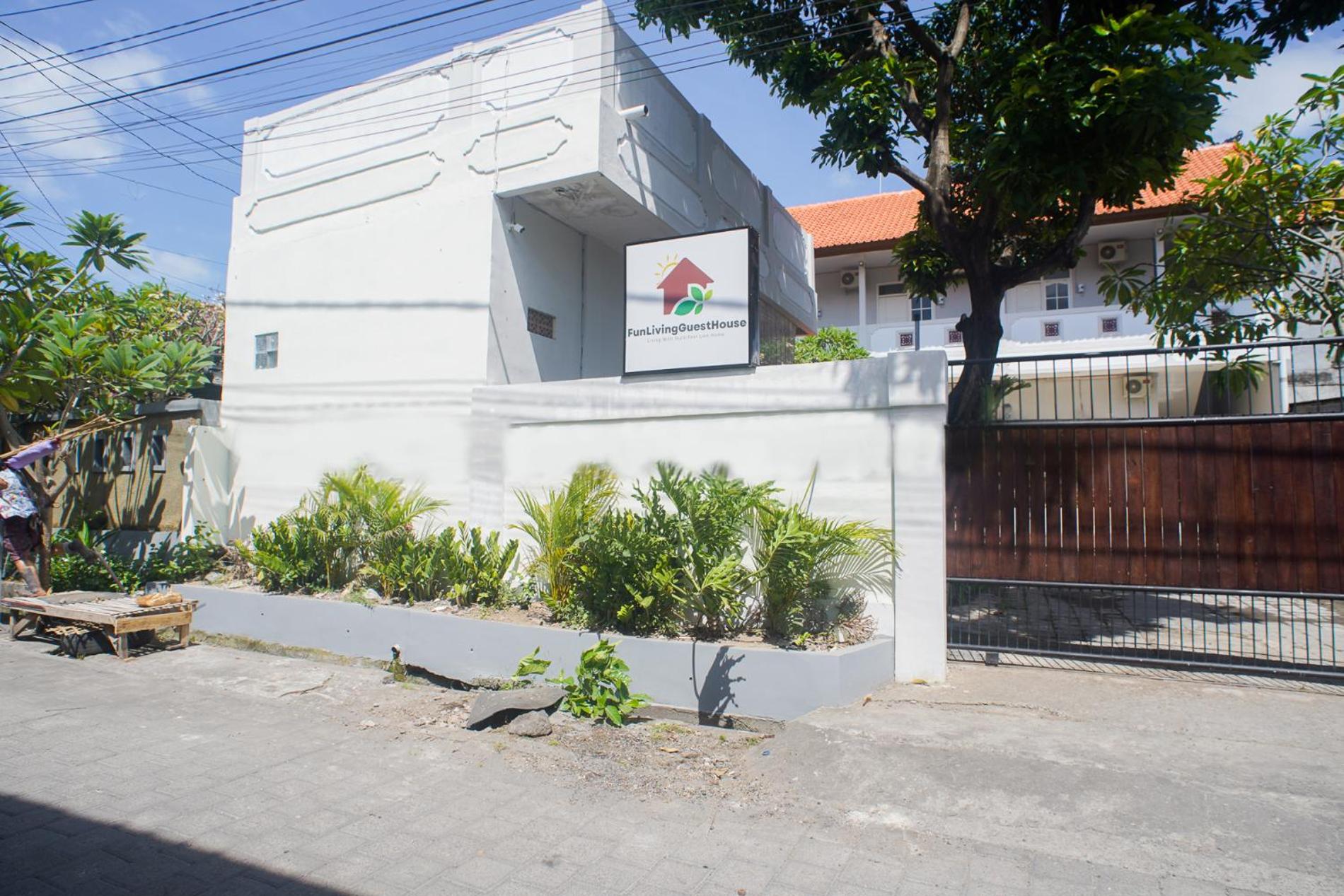 Studio - Split Level - Photo 13
