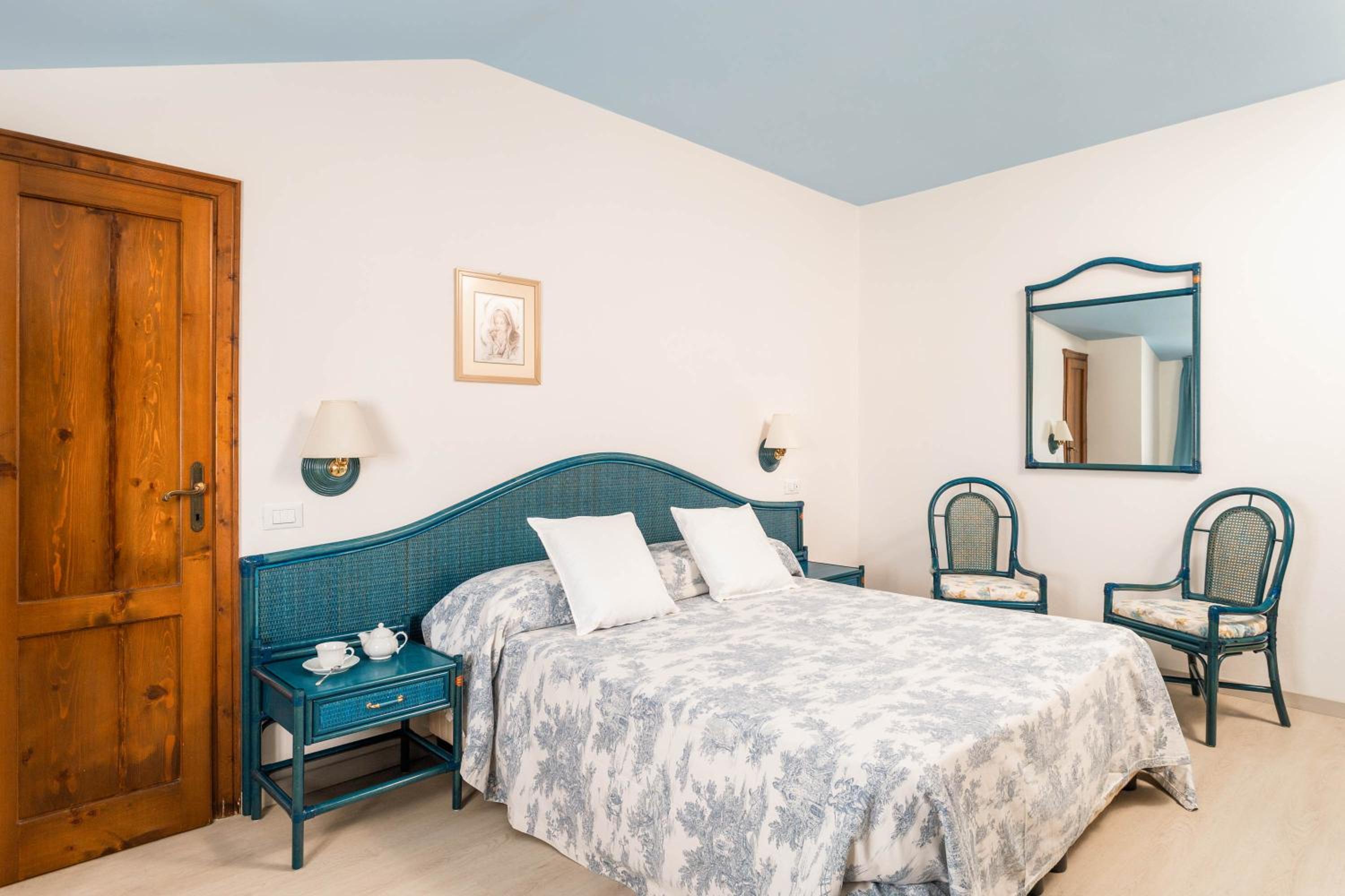 Standard Double Room with Sea View photo 2