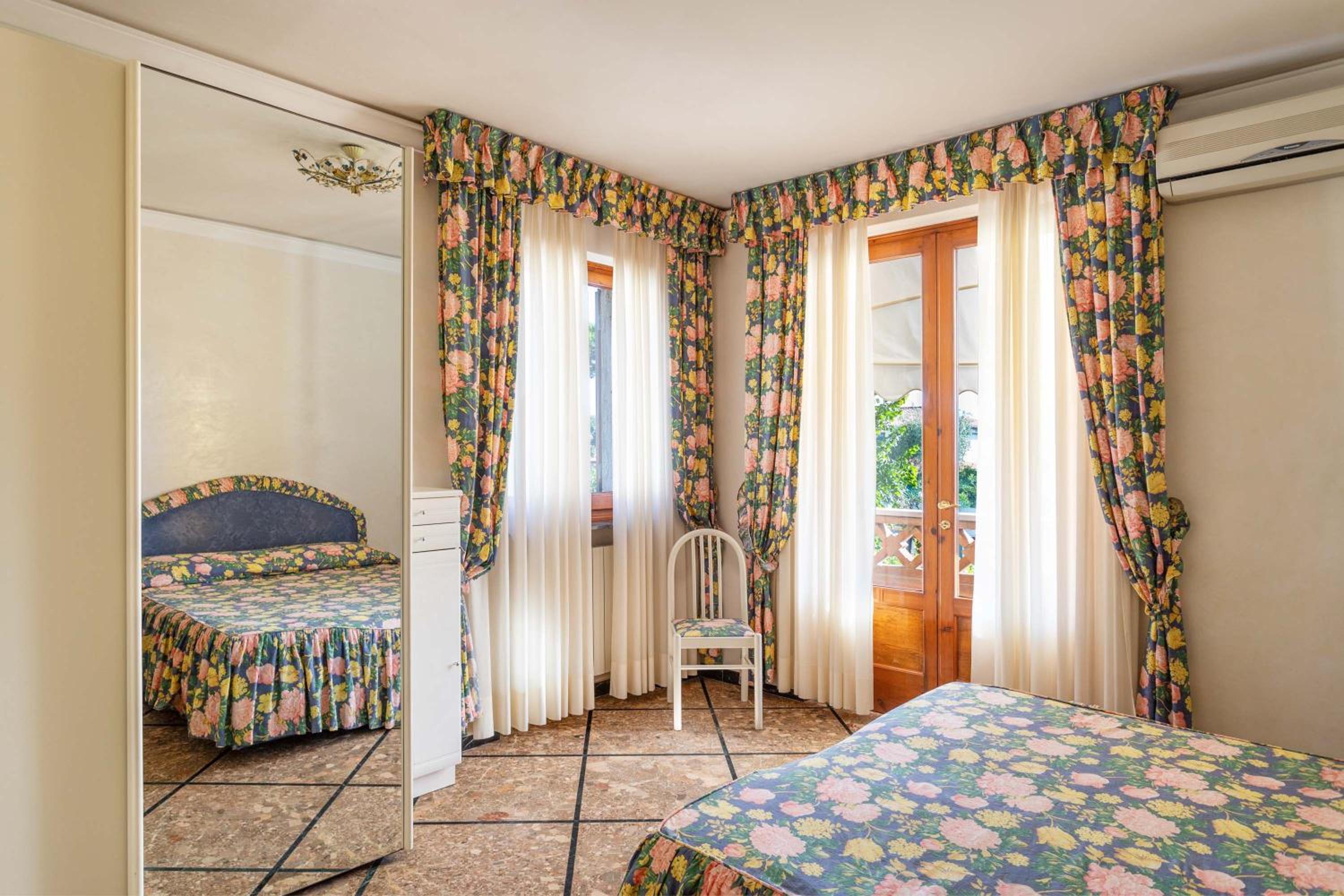 Two-Bedroom Apartment with Terrace photo 1