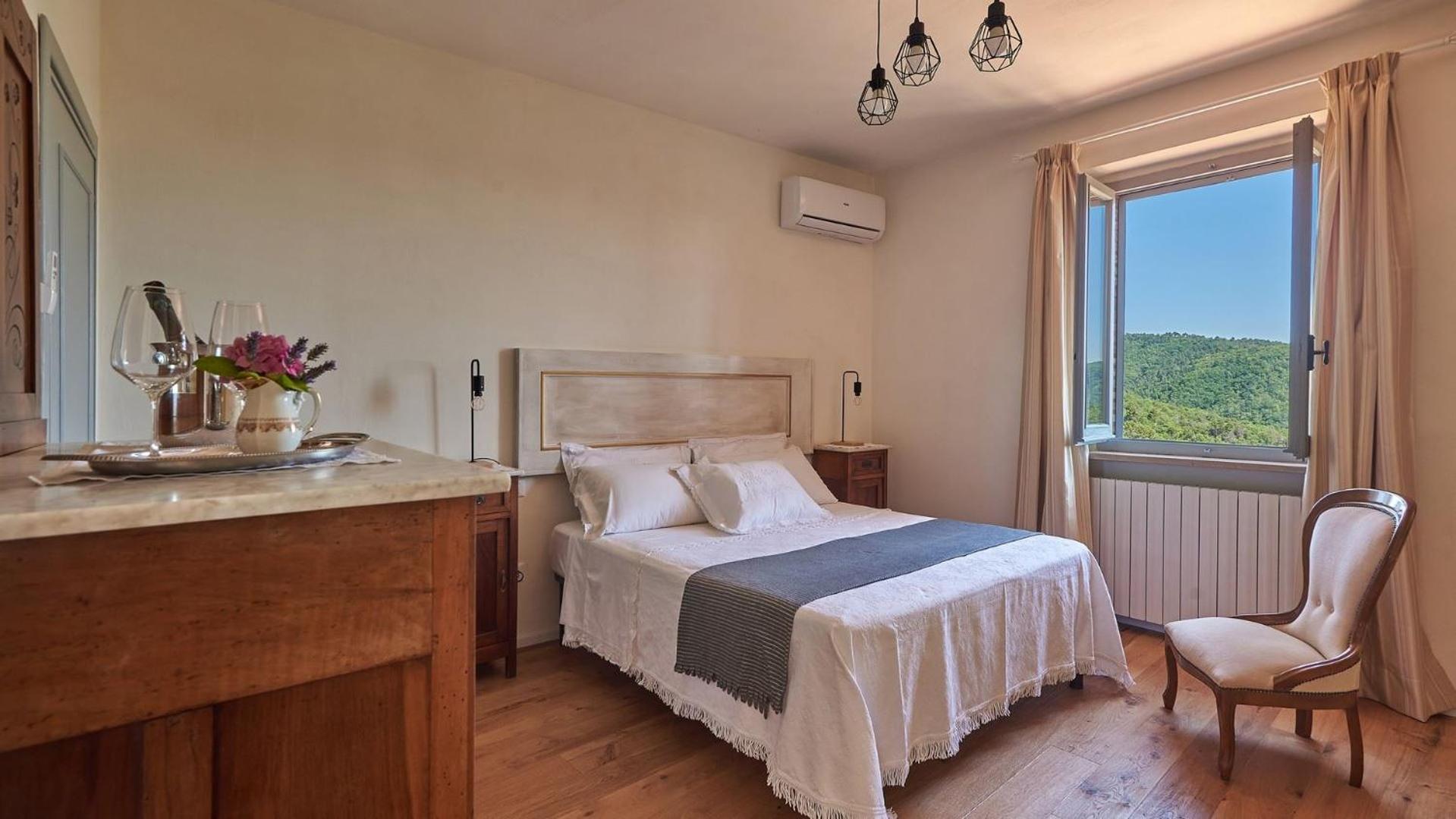 Three-Bedroom Villa photo 1