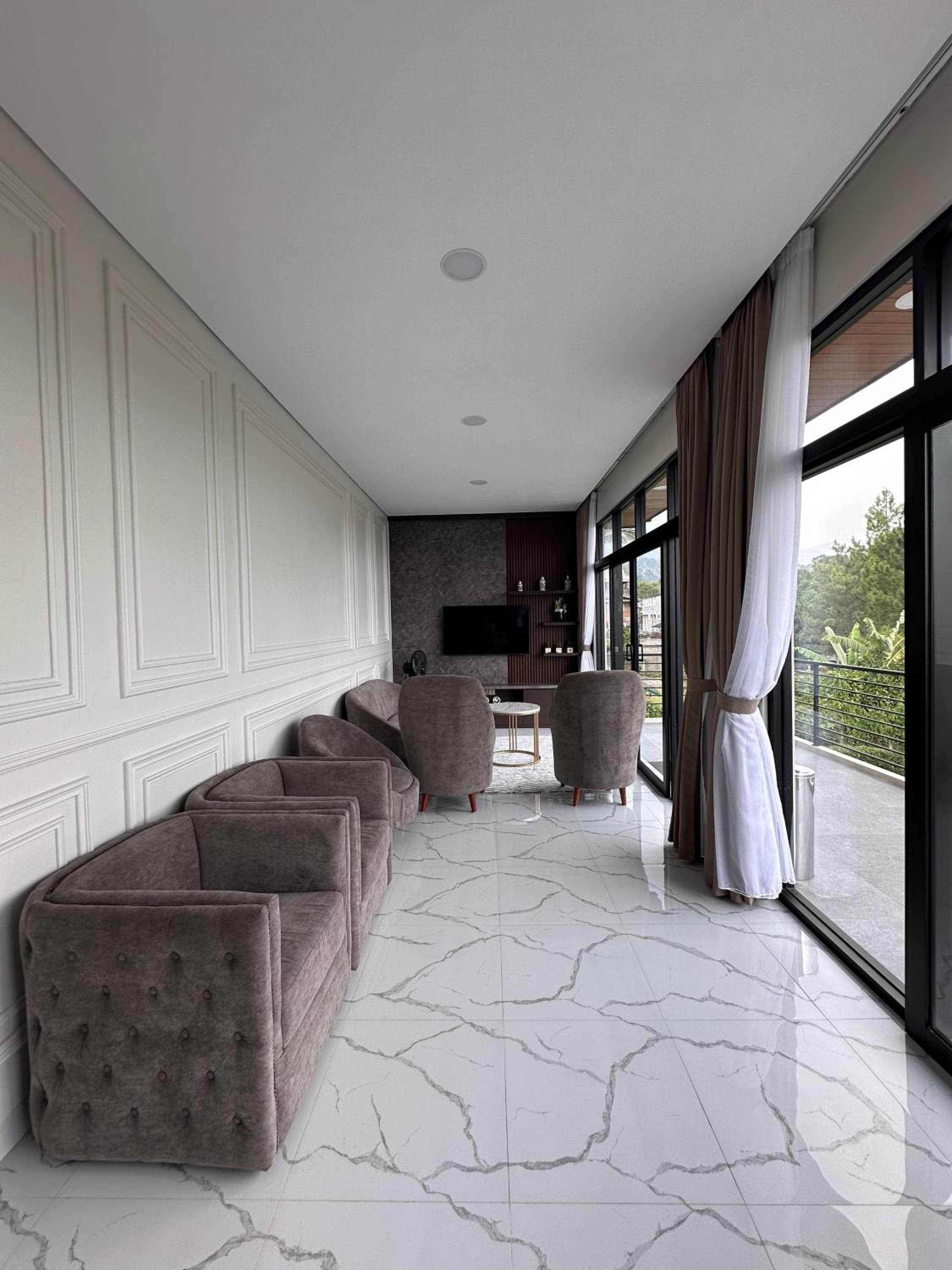 Three-Bedroom Villa photo 1