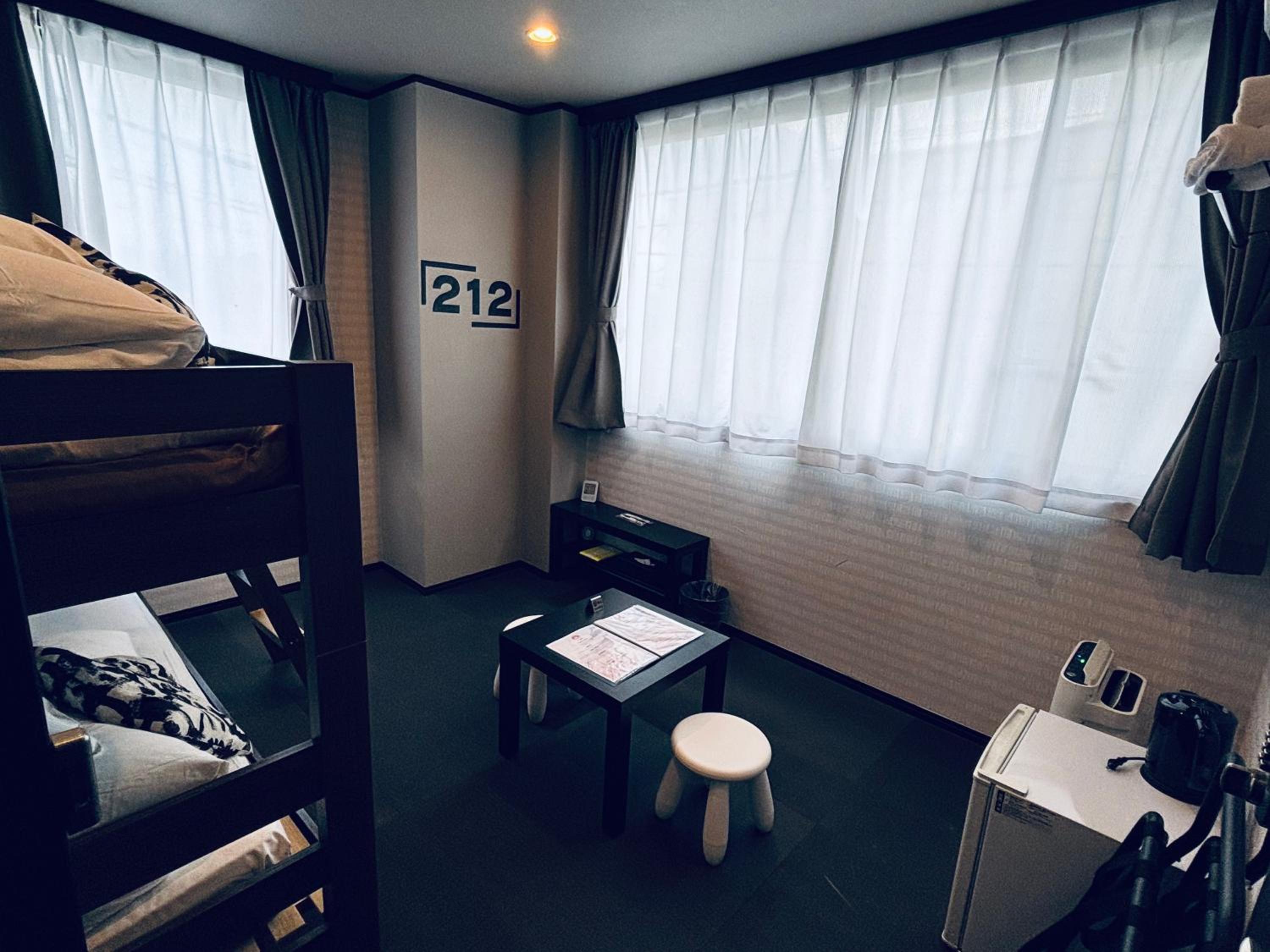 Twin Room - Photo 1