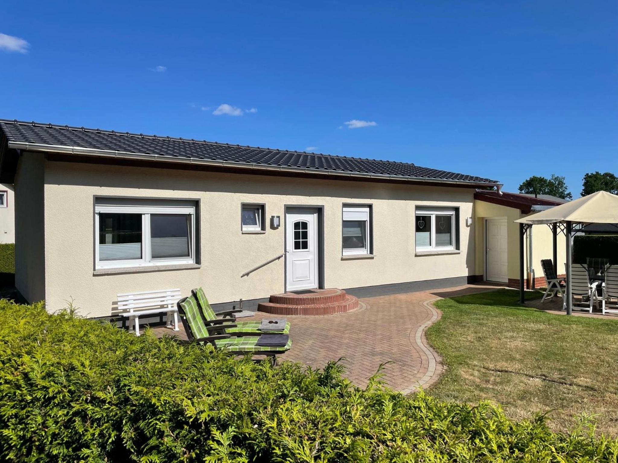 Three-Bedroom Bungalow photo 3