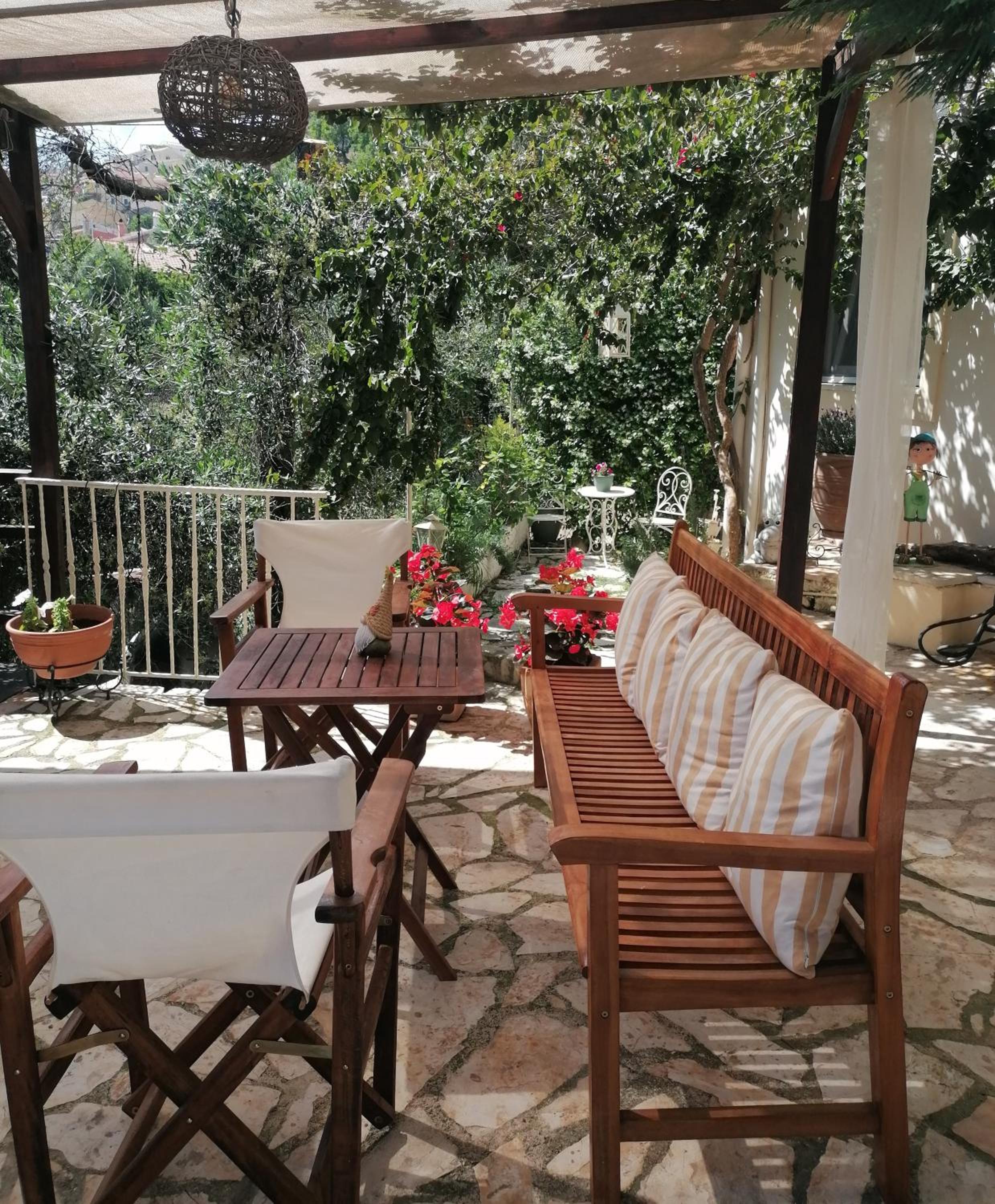 Three-Bedroom Villa photo 2