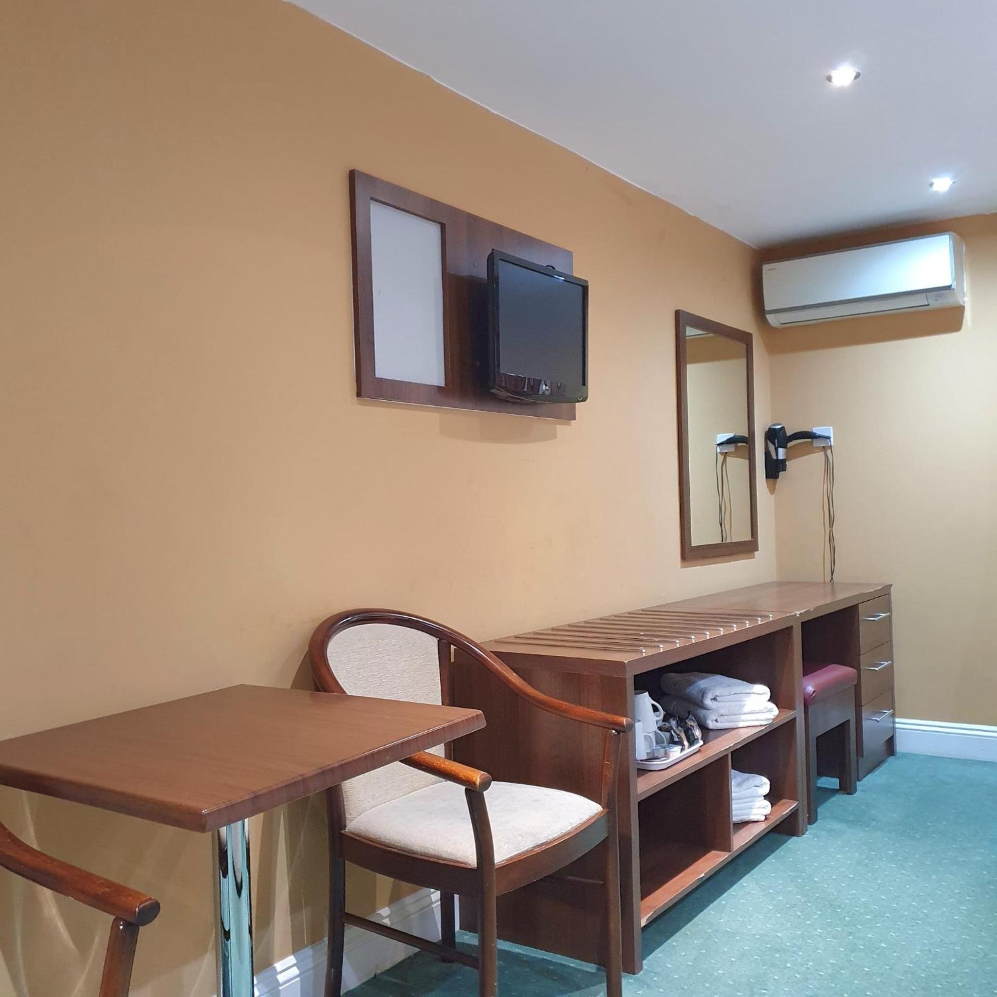 Executive Triple Room photo 1