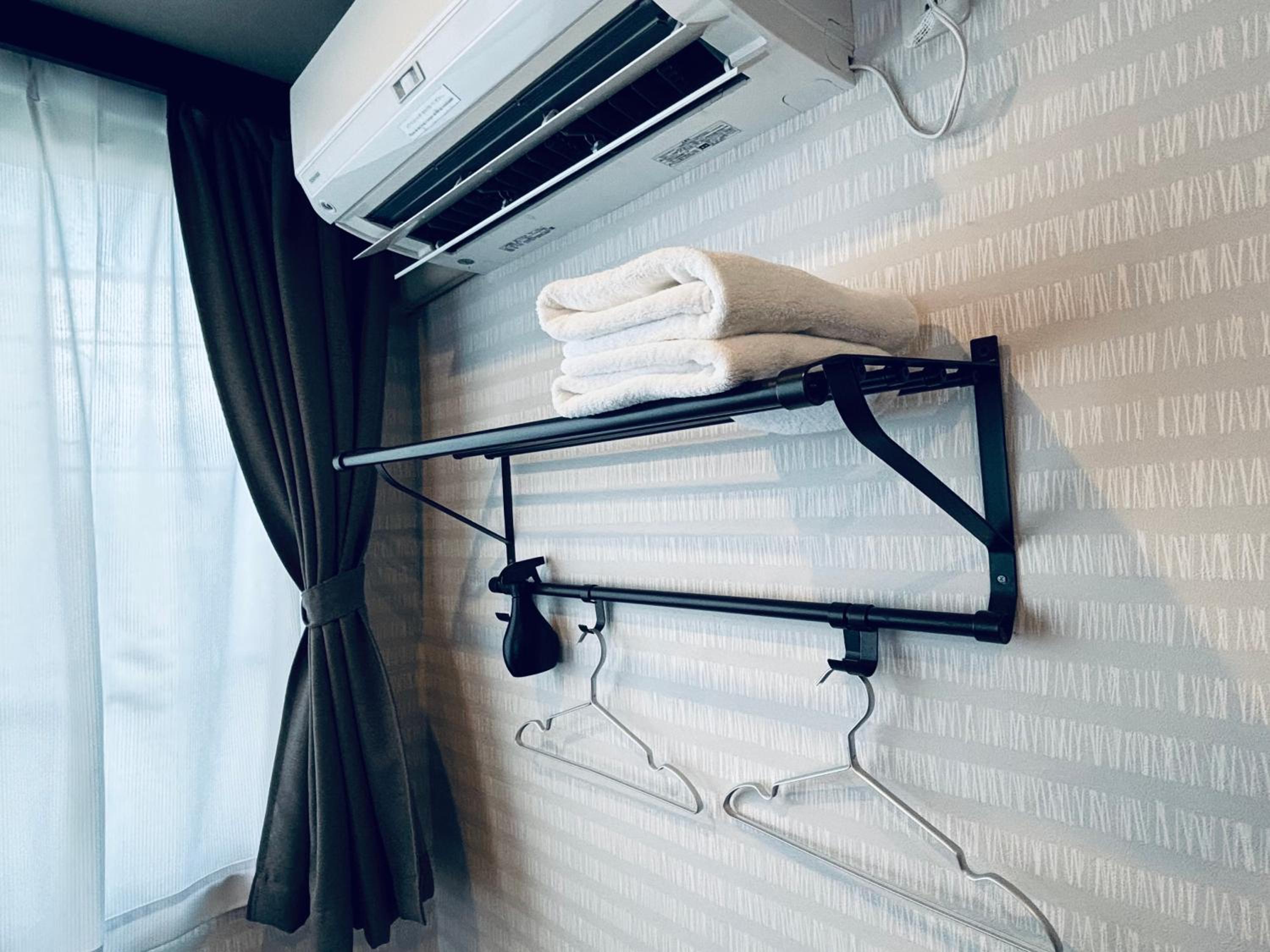 Twin Room - Photo 7
