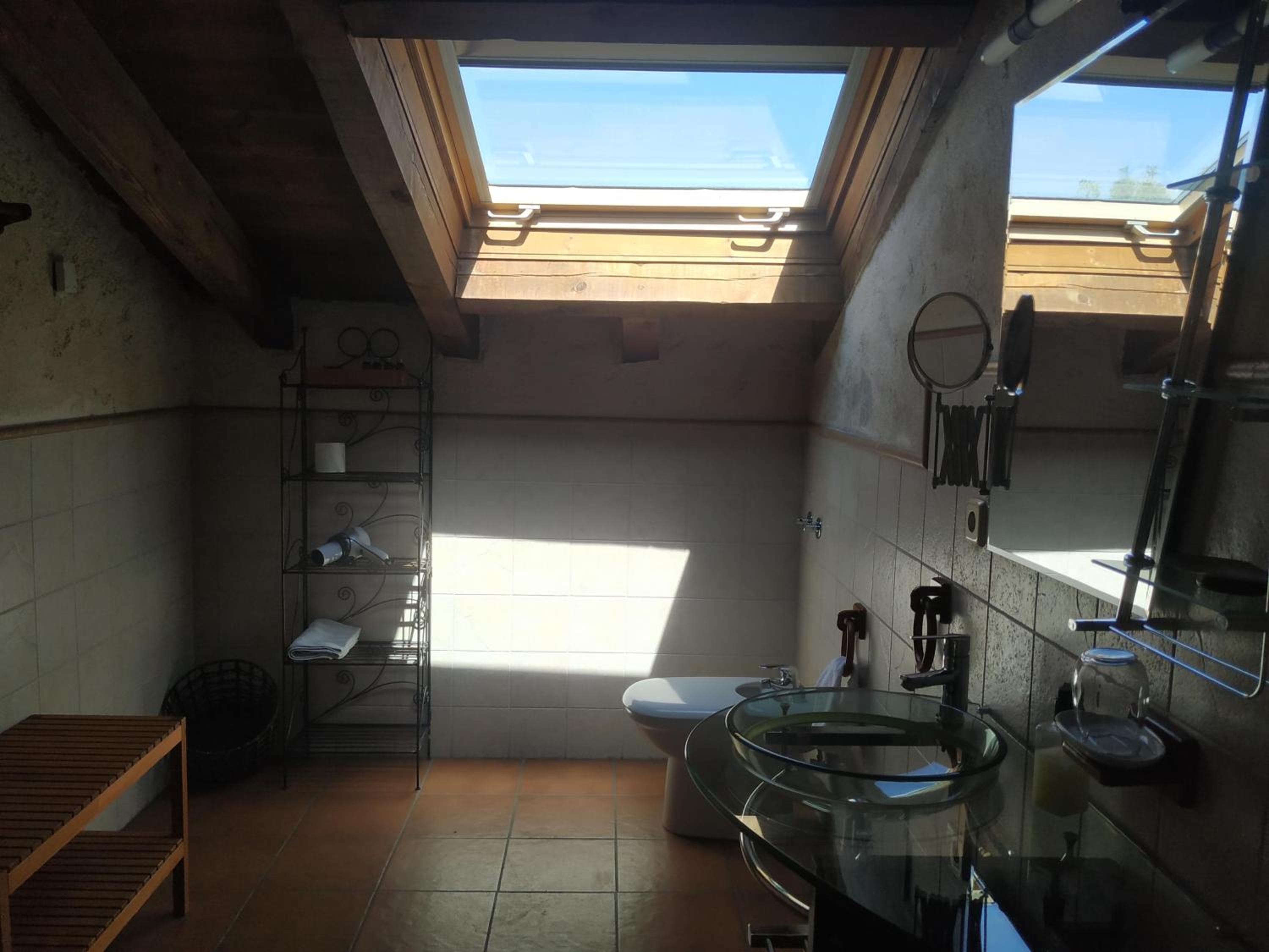 Three-Bedroom House photo 3