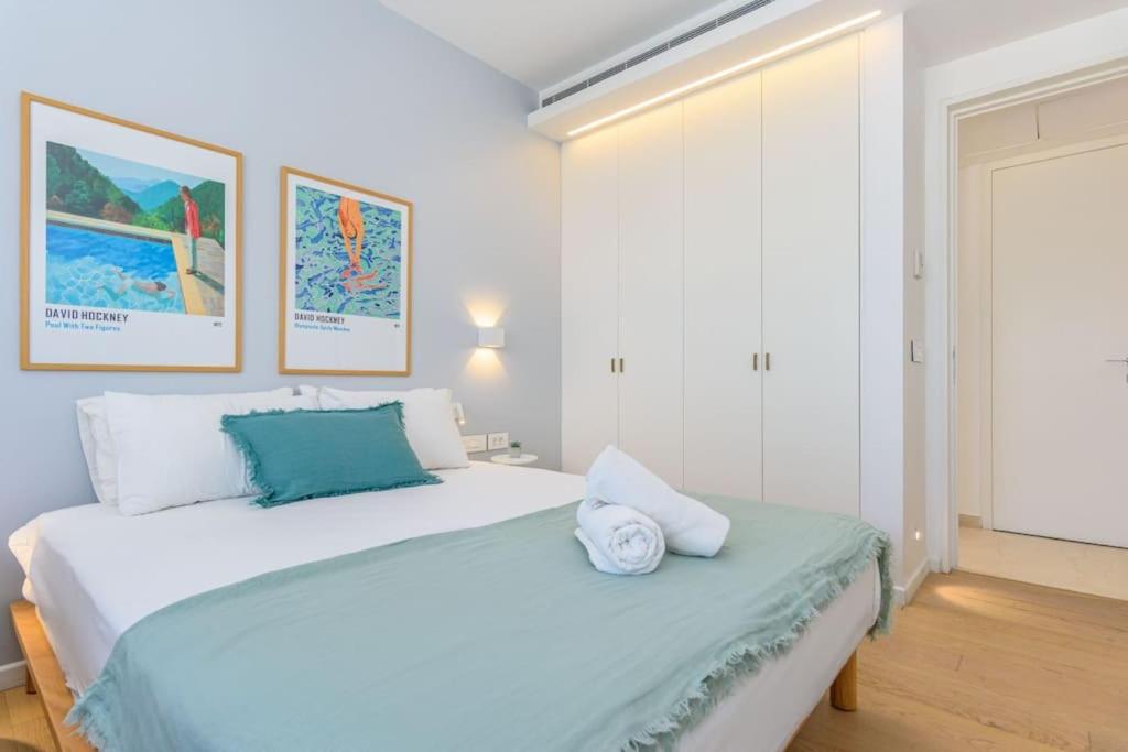 Two-Bedroom Apartment with Bay View photo 1