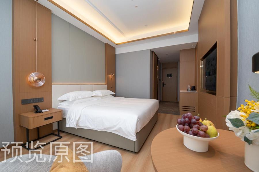 Deluxe Queen Room photo 3