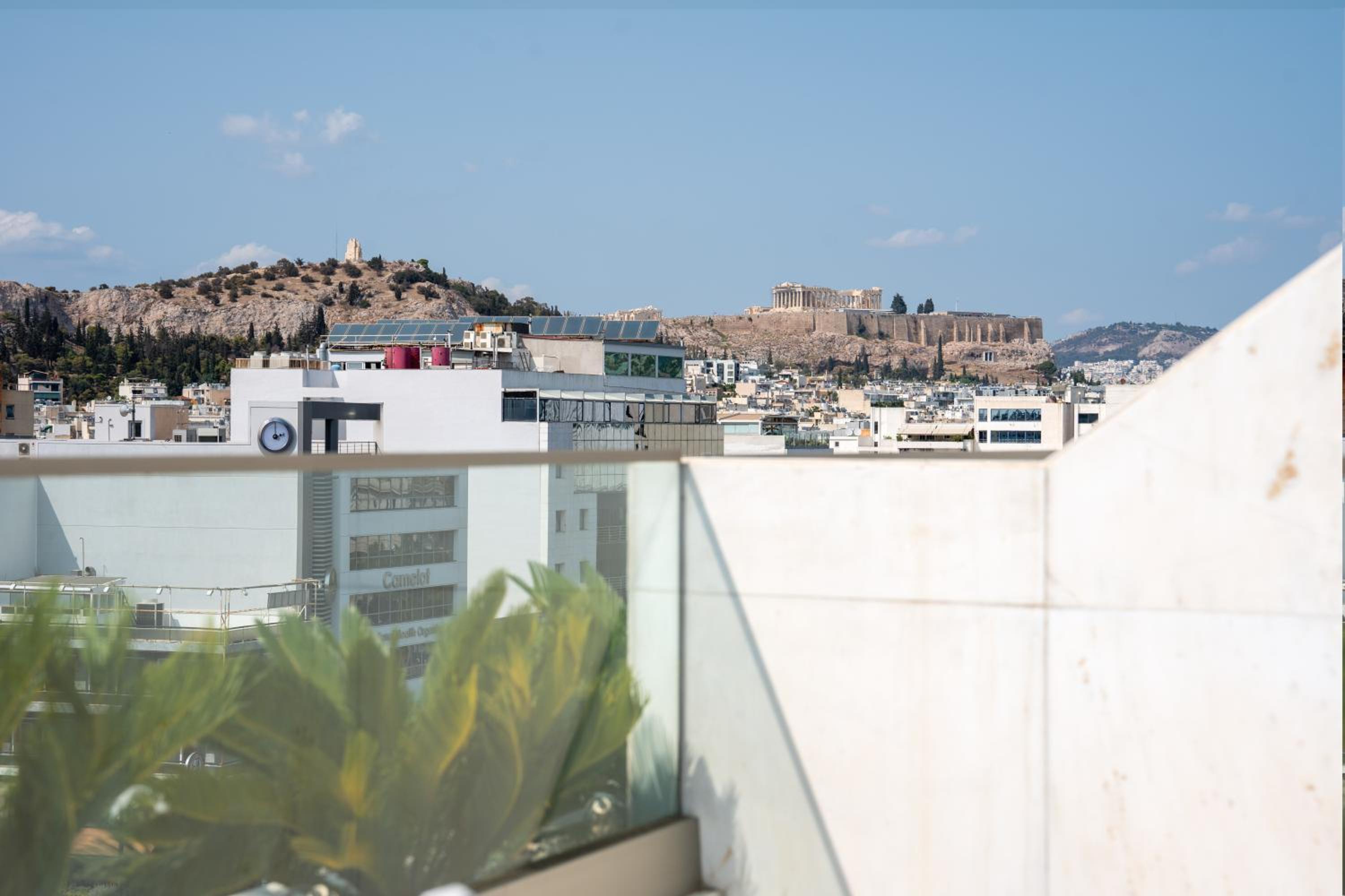 Deluxe Club King Room with Acropolis View