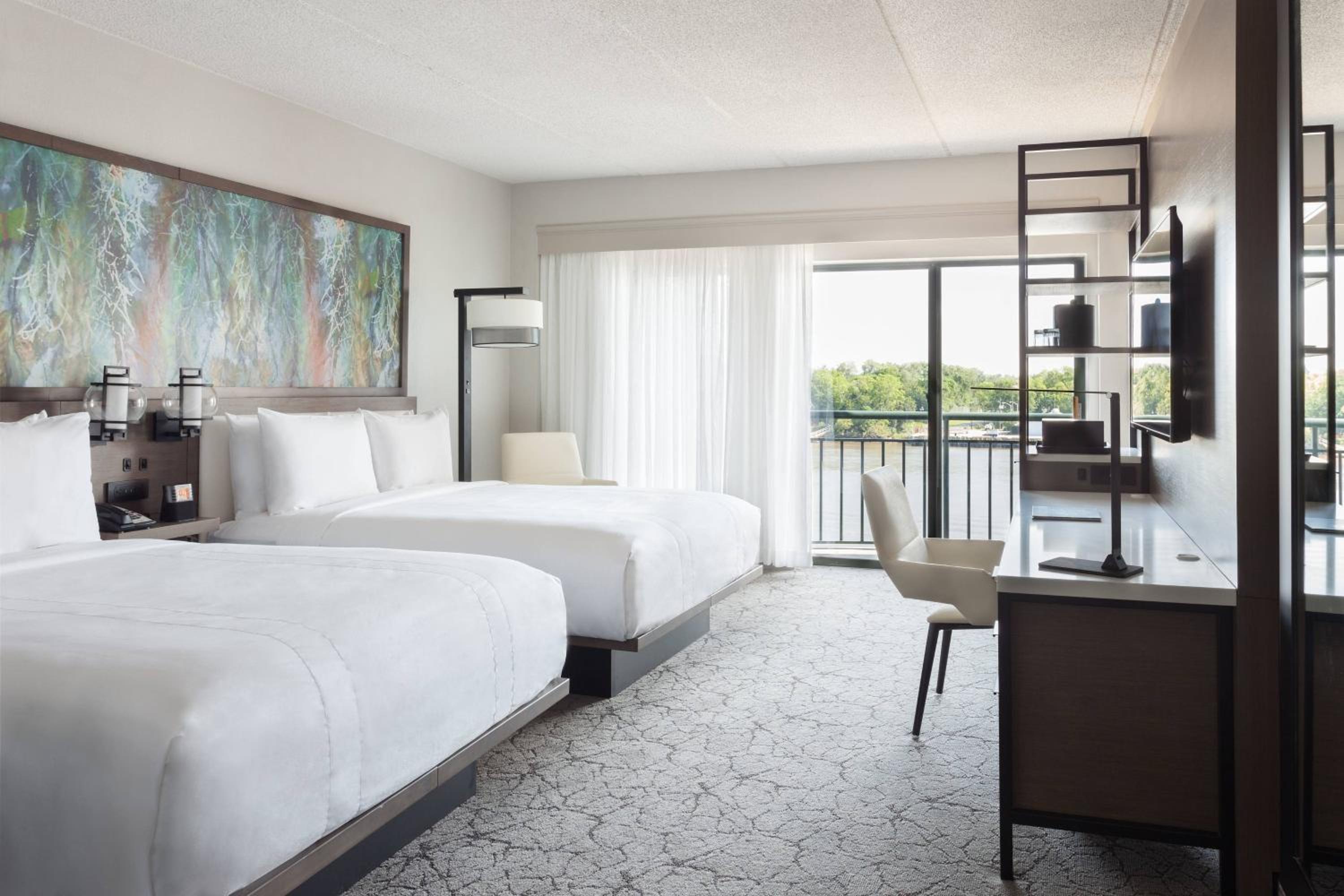 Queen Room with Two Queen Beds with River View - Photo 1
