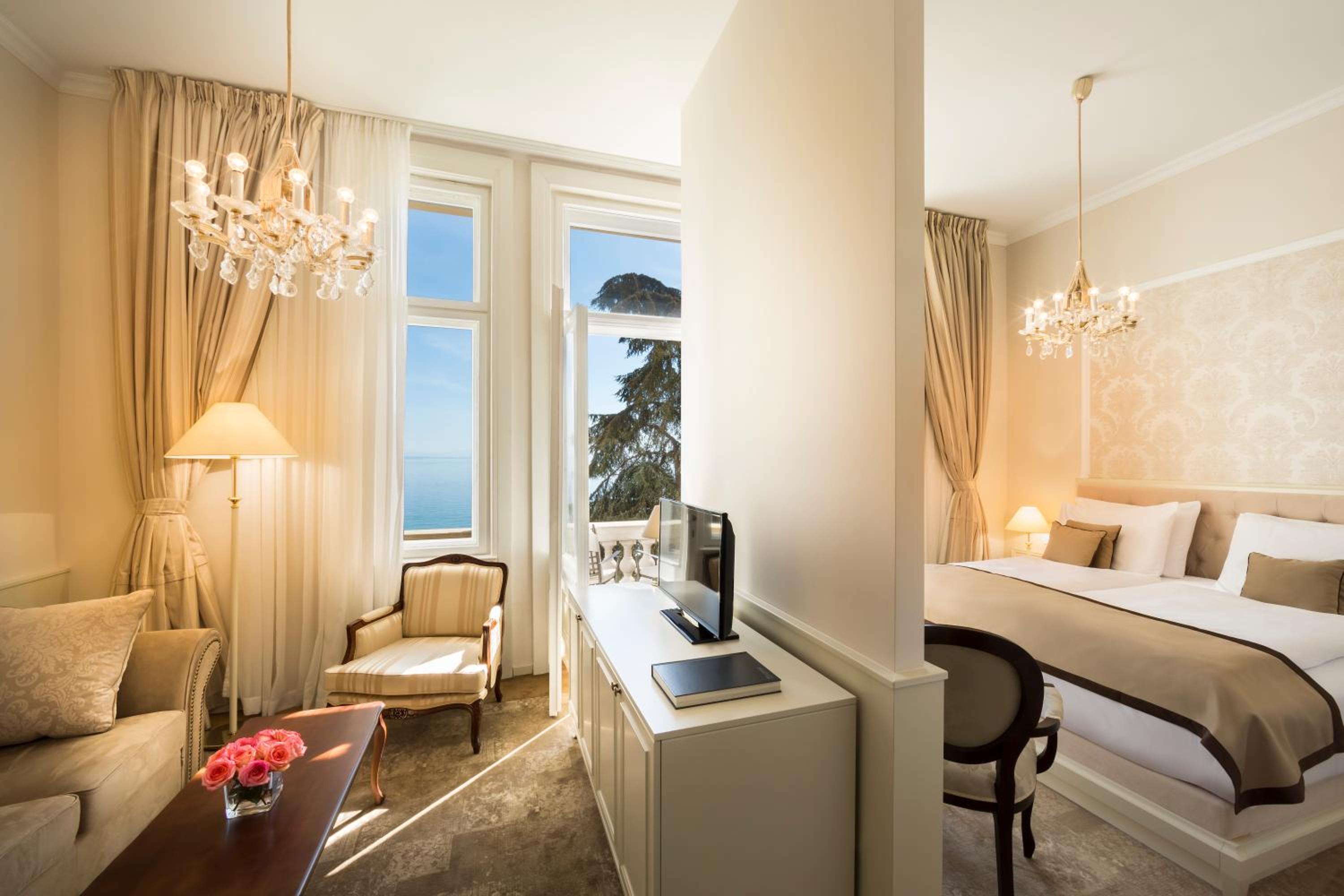 Double Room with Sea View photo 2