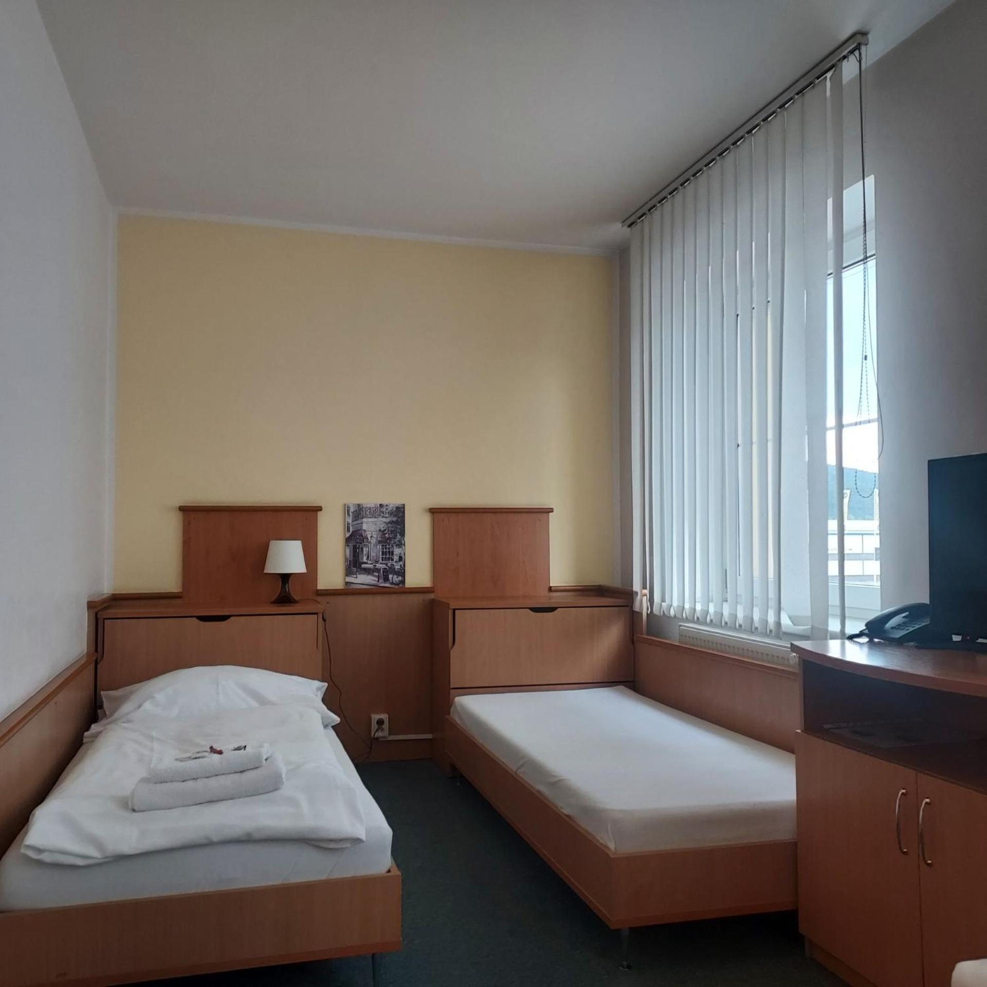 Standard Twin Room photo 3