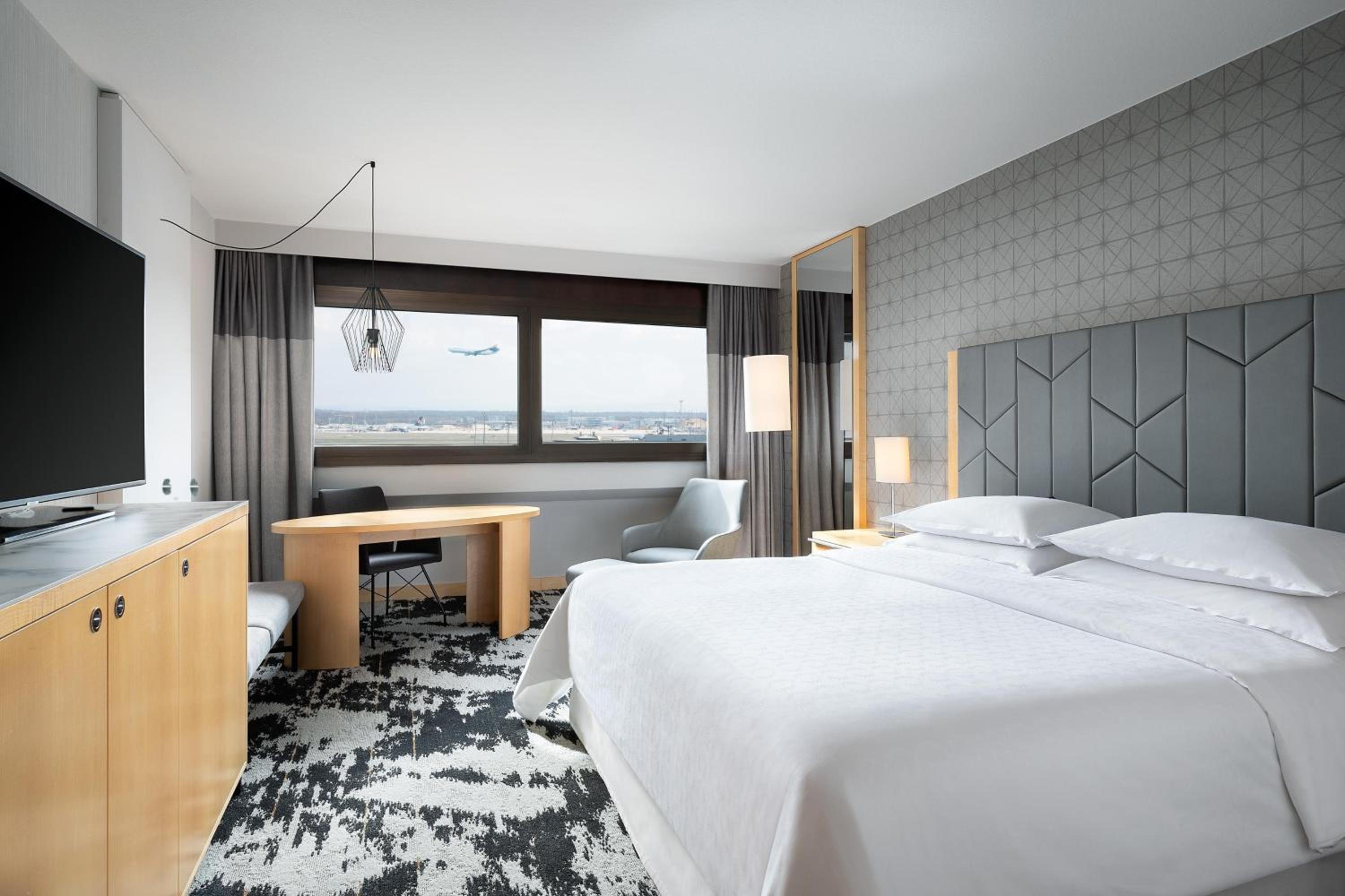 Deluxe Room, Guest room, 1 King or 1 Queen