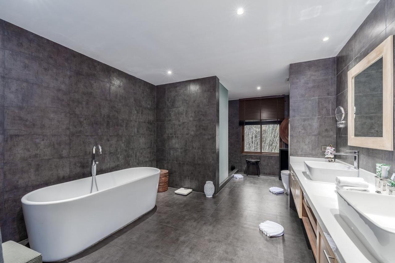 6 Bedroom Pool Villa photo 3