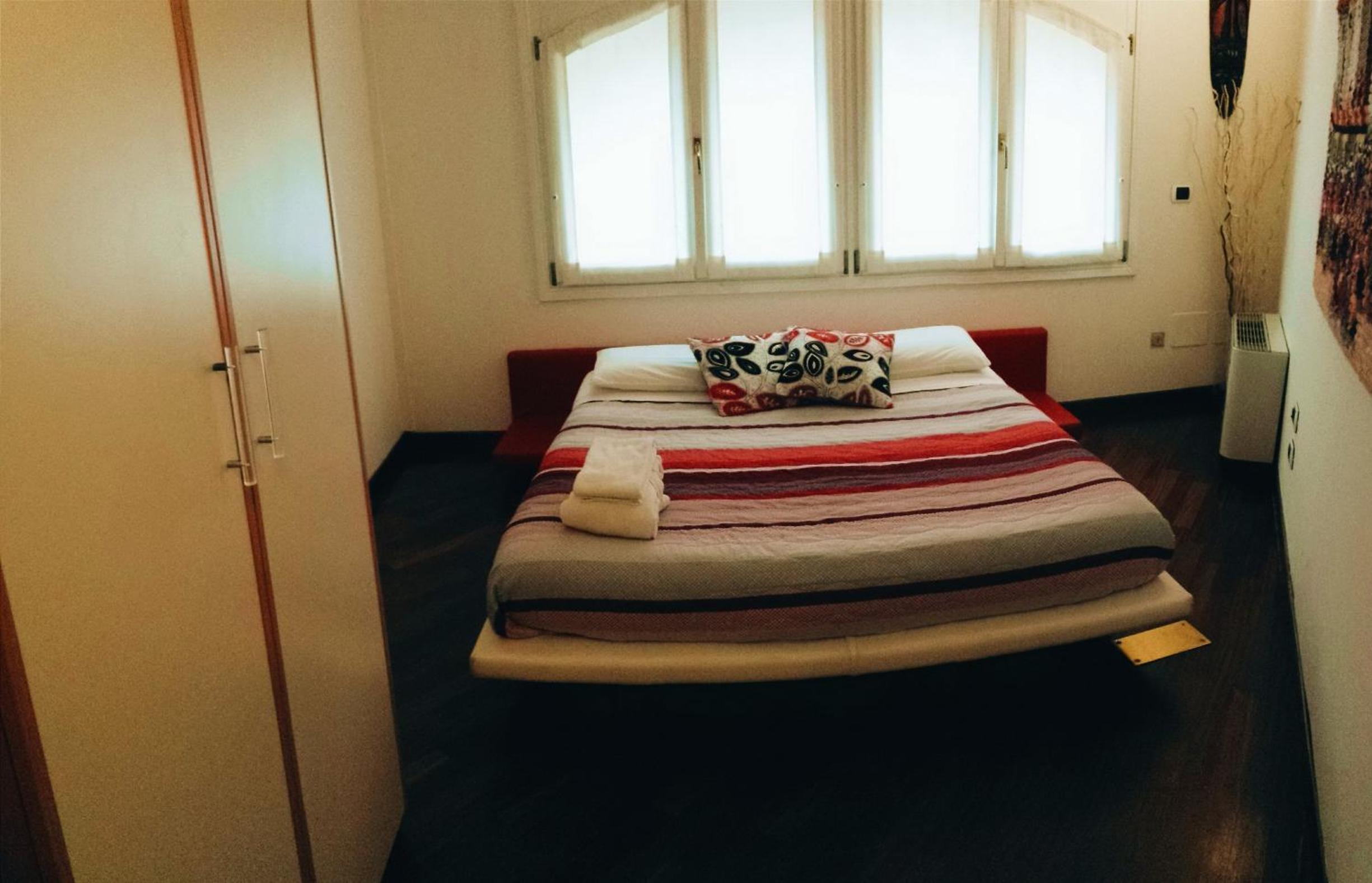 Triple Room with Shared Bathroom
