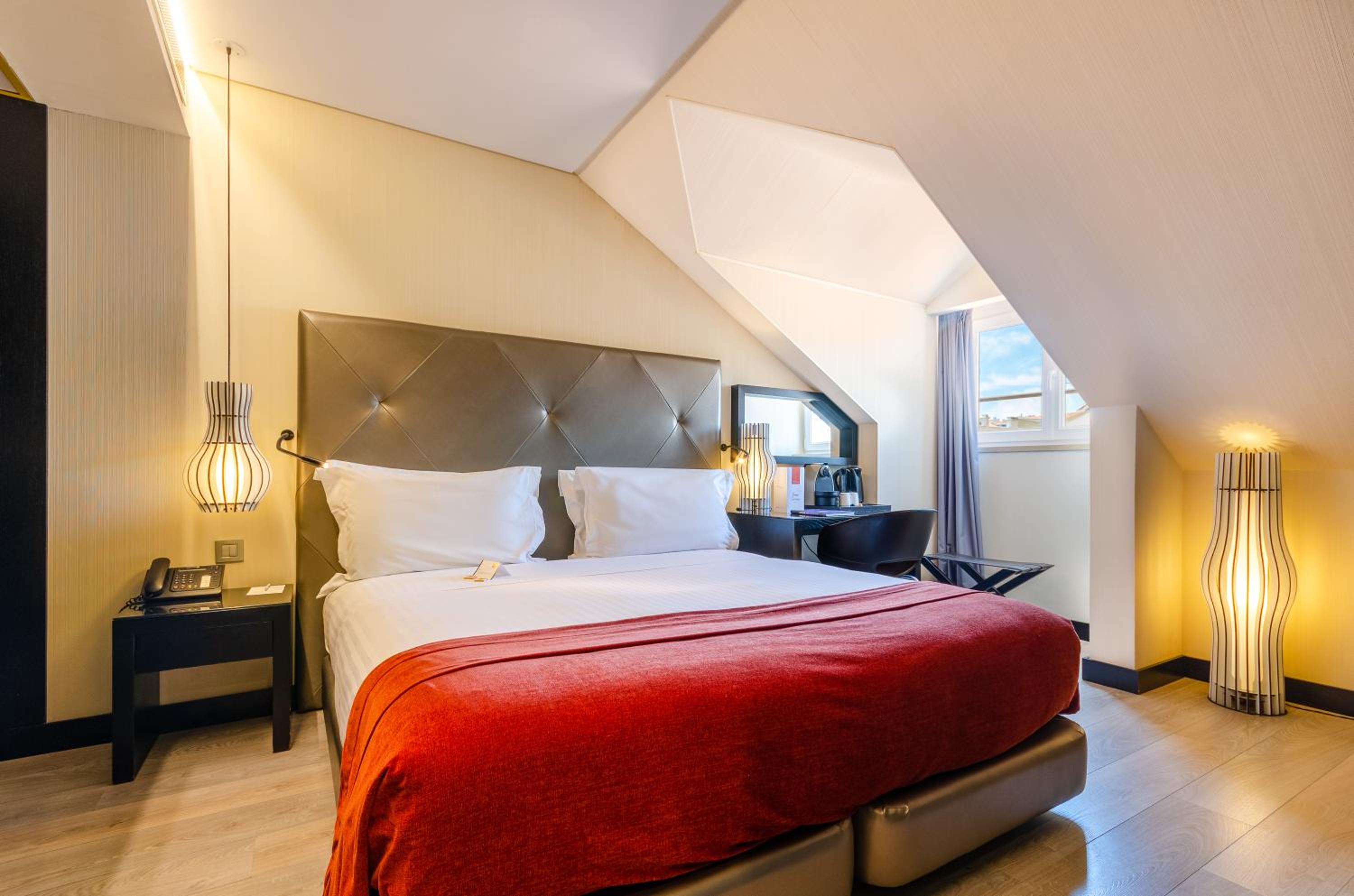Confort Single Room with Street View thumbnail 5