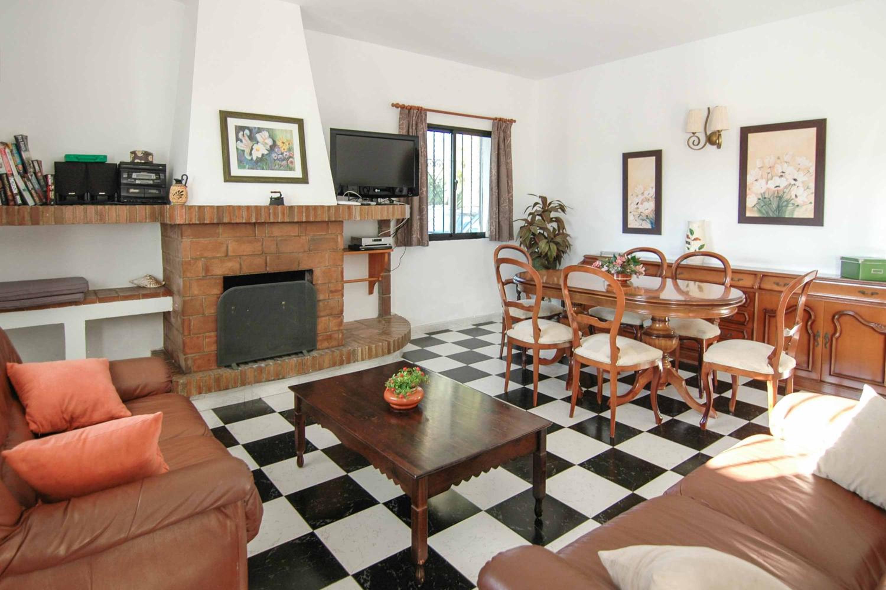 Villa de Tres Habitaciones