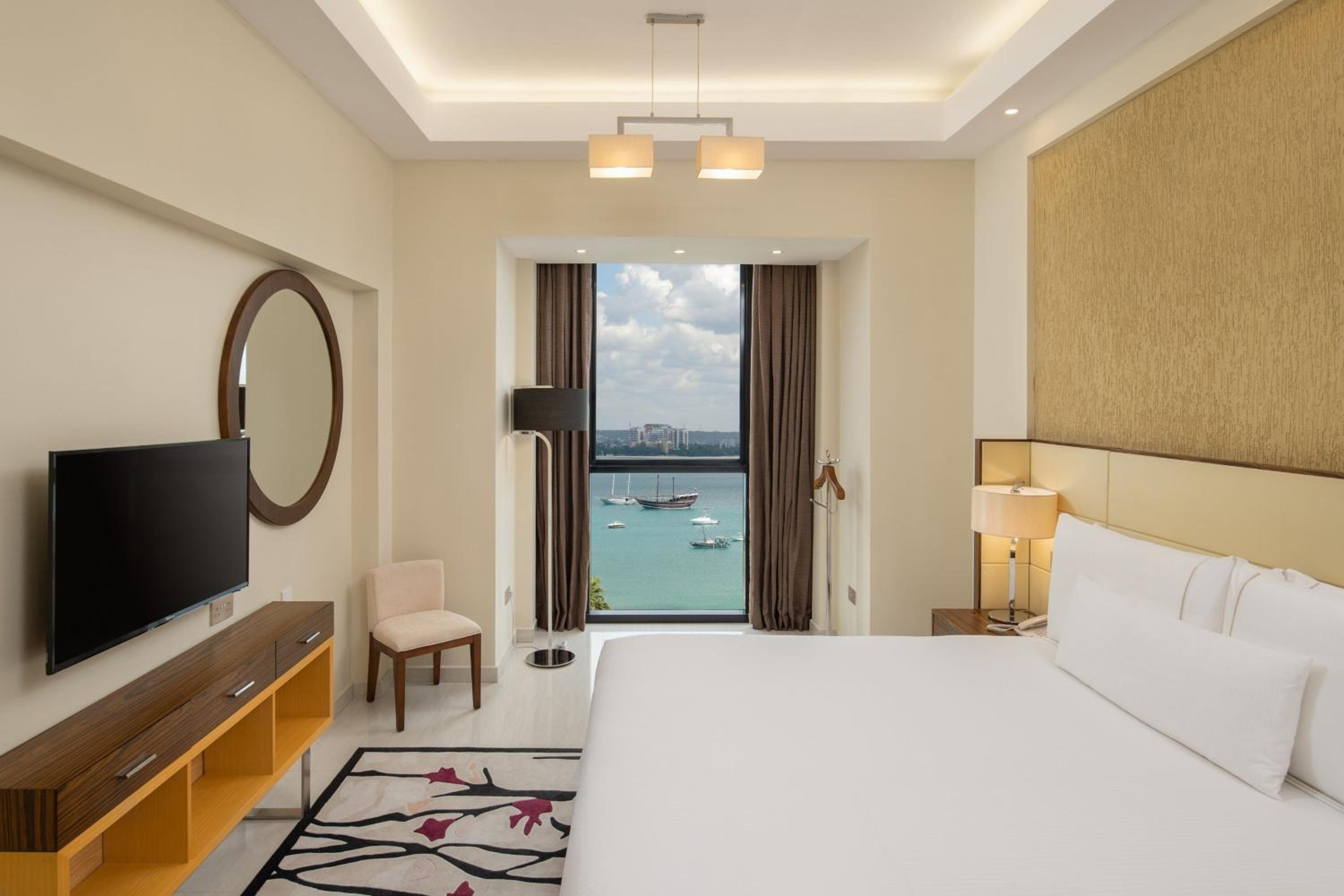 Premier King Apartment - Photo 9