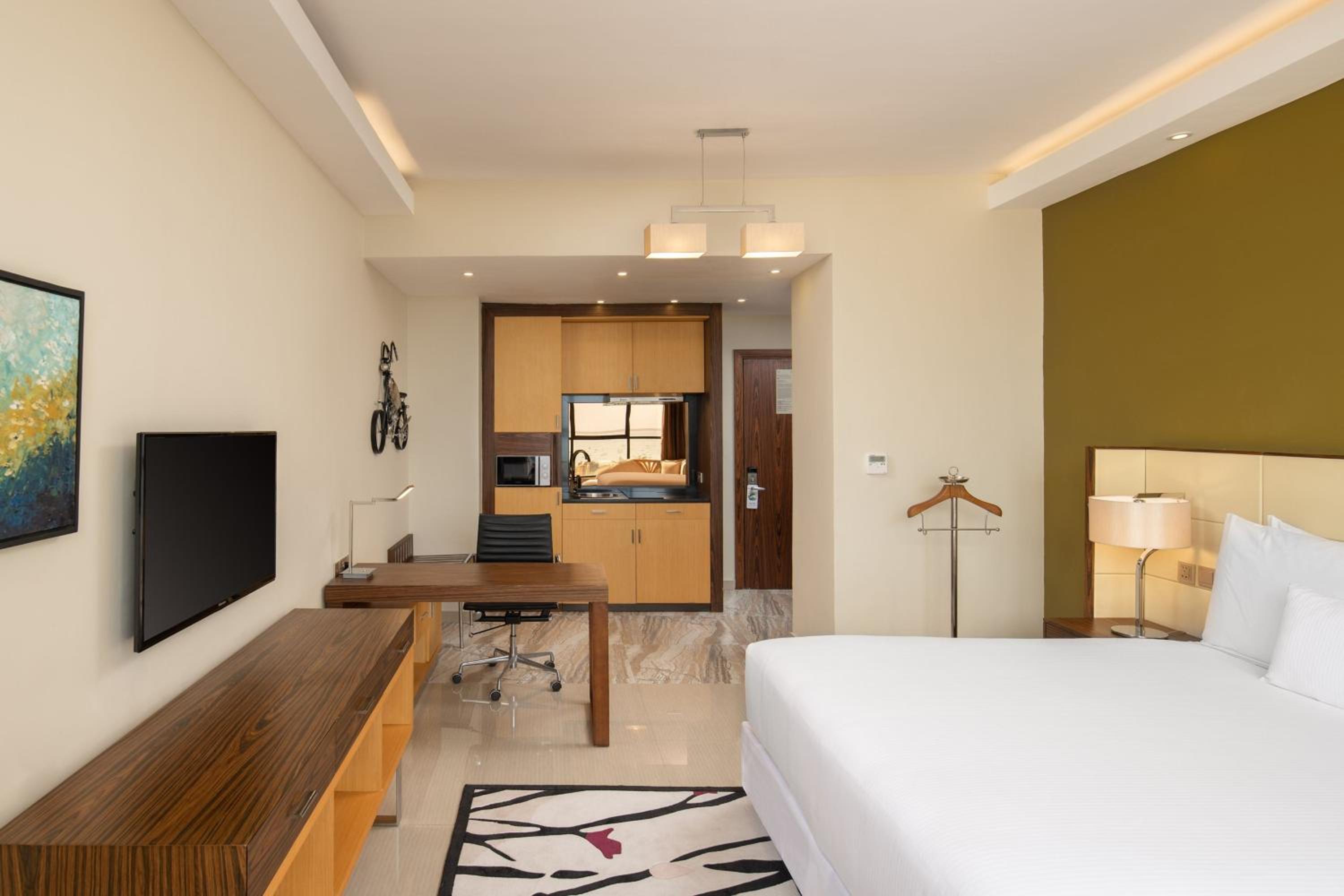 Premier King Apartment - Photo 3