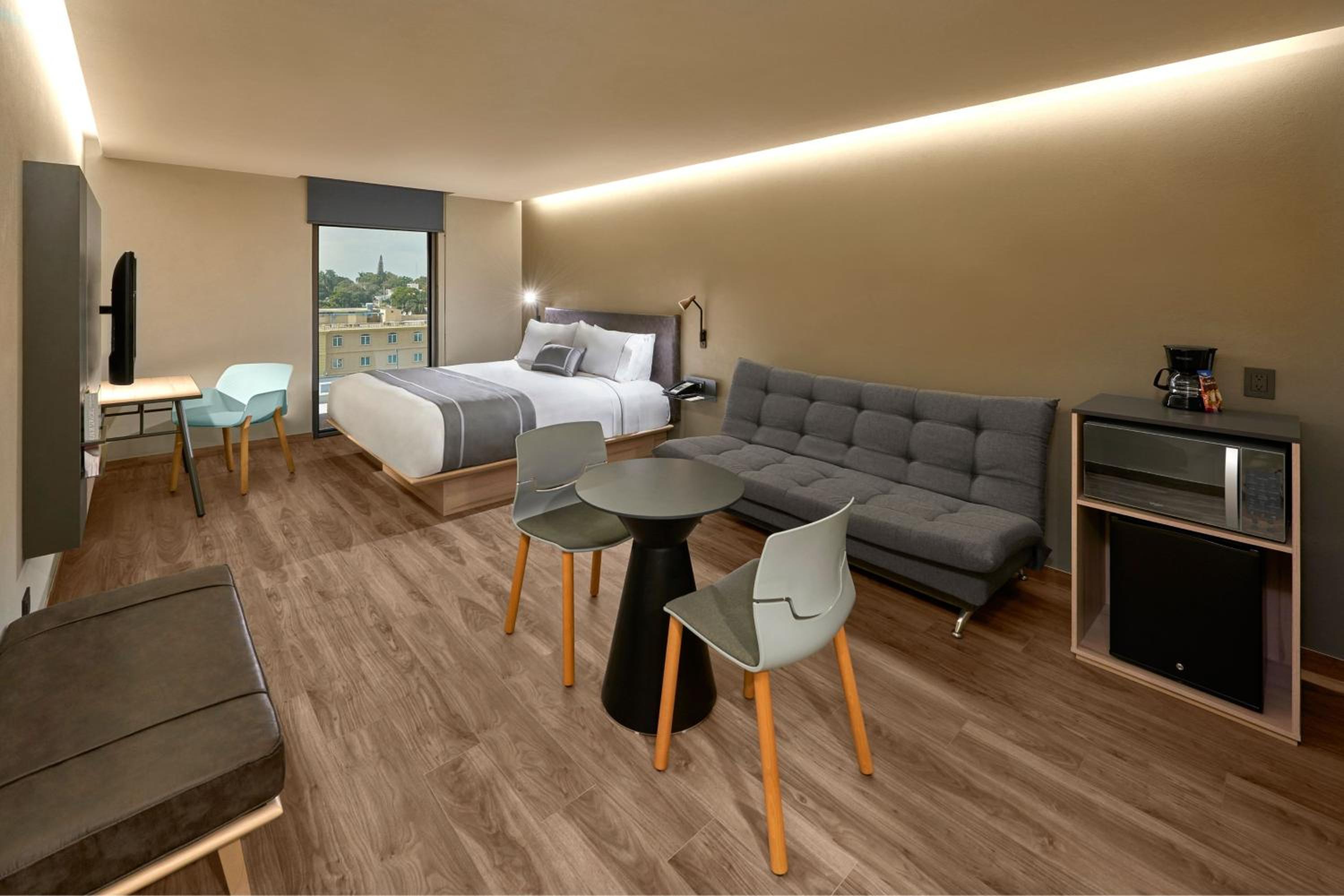 King Suite with Sofa Bed photo 2