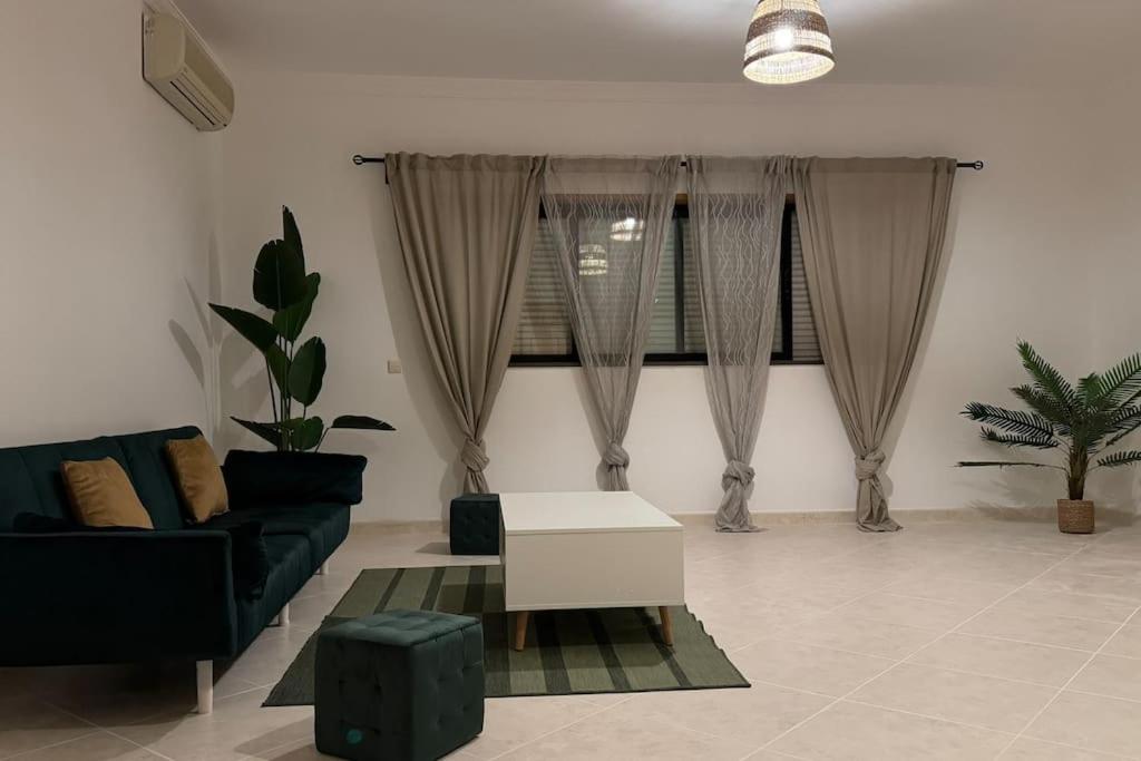 Three-Bedroom Apartment photo 2