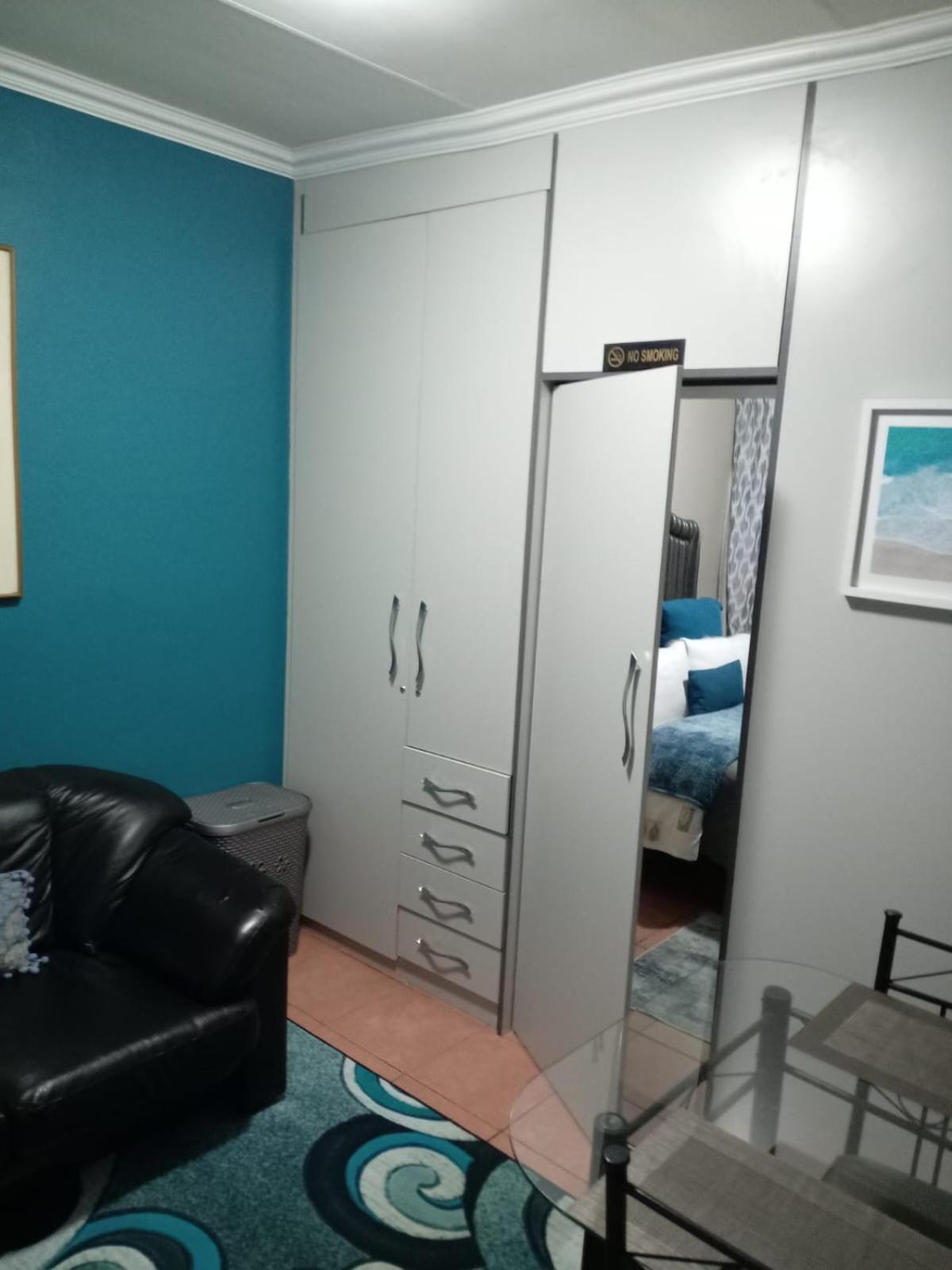 Deluxe Double Room with Shower photo 1