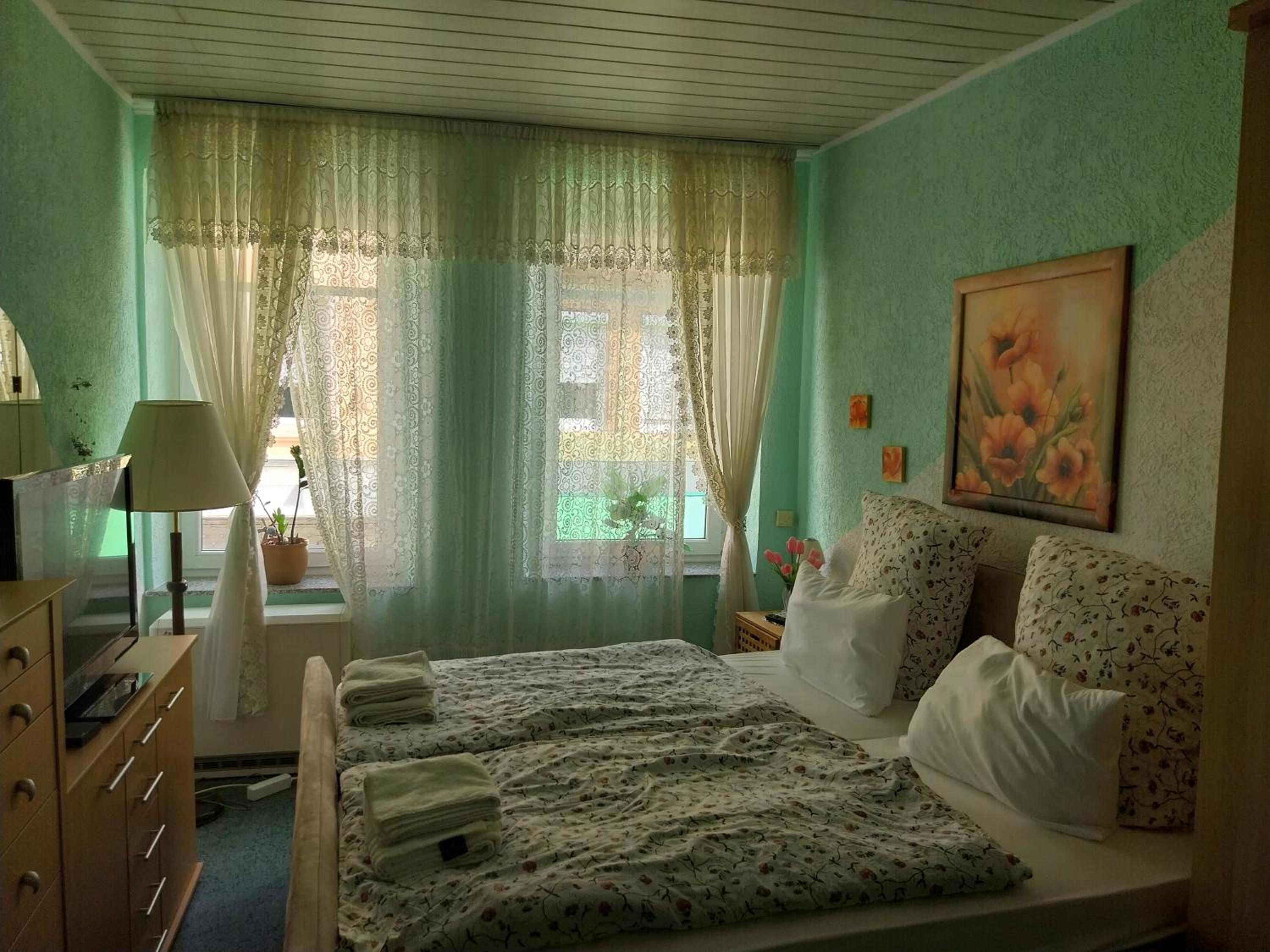 Double Room With Shared Bathroom photo 1