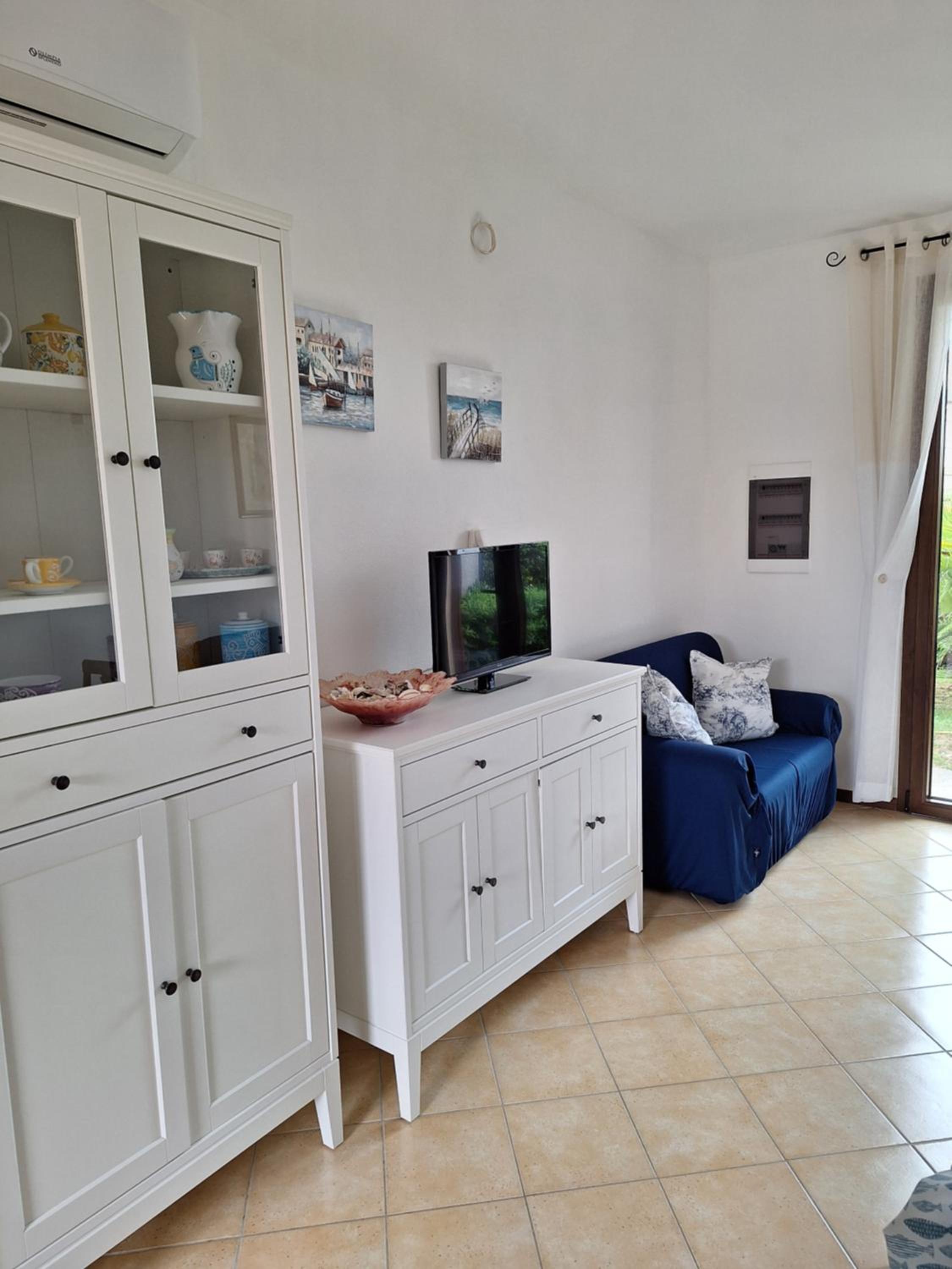 Two-Bedroom House photo 2
