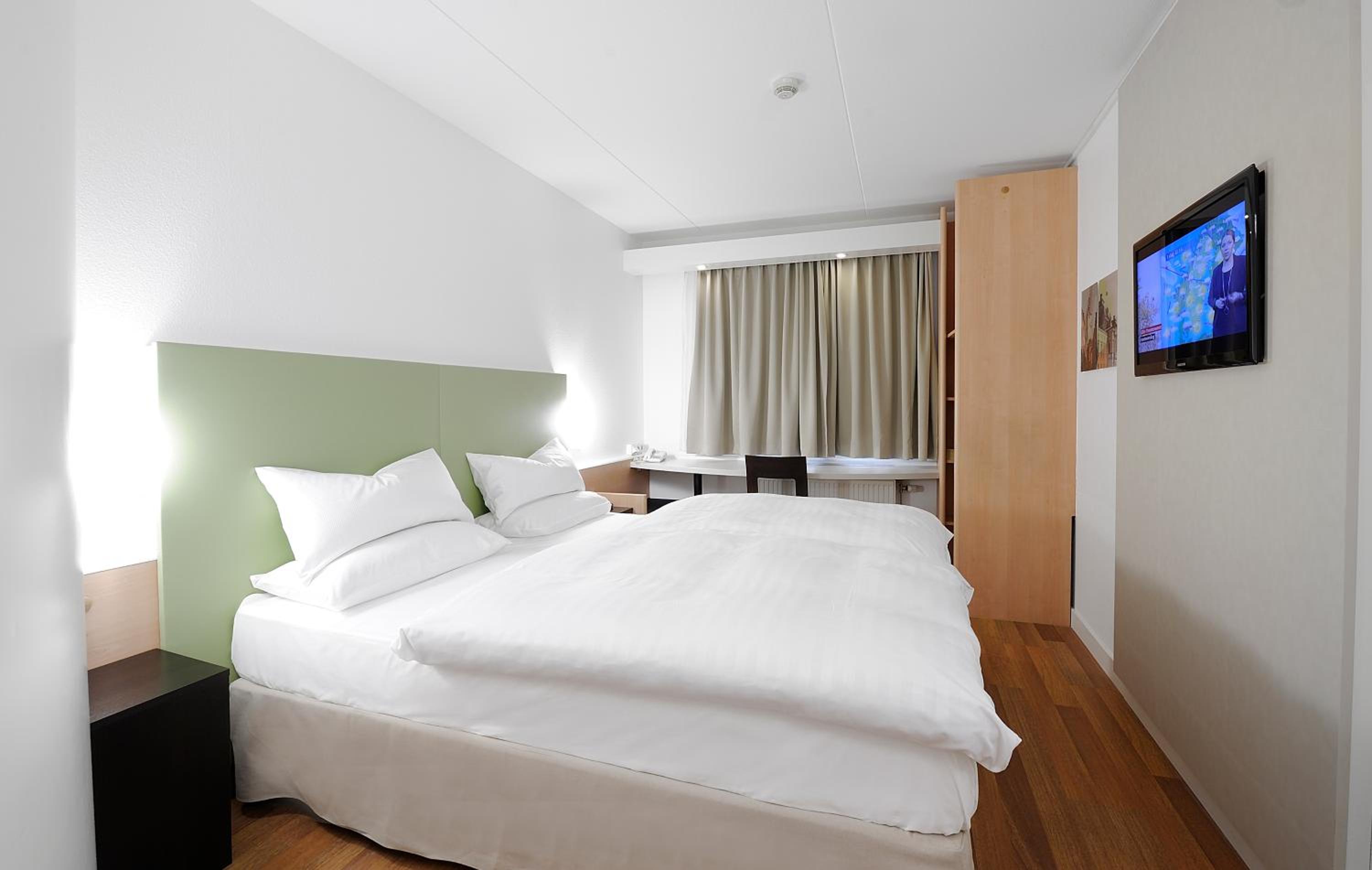 Good Morning Twin Room - Photo 1