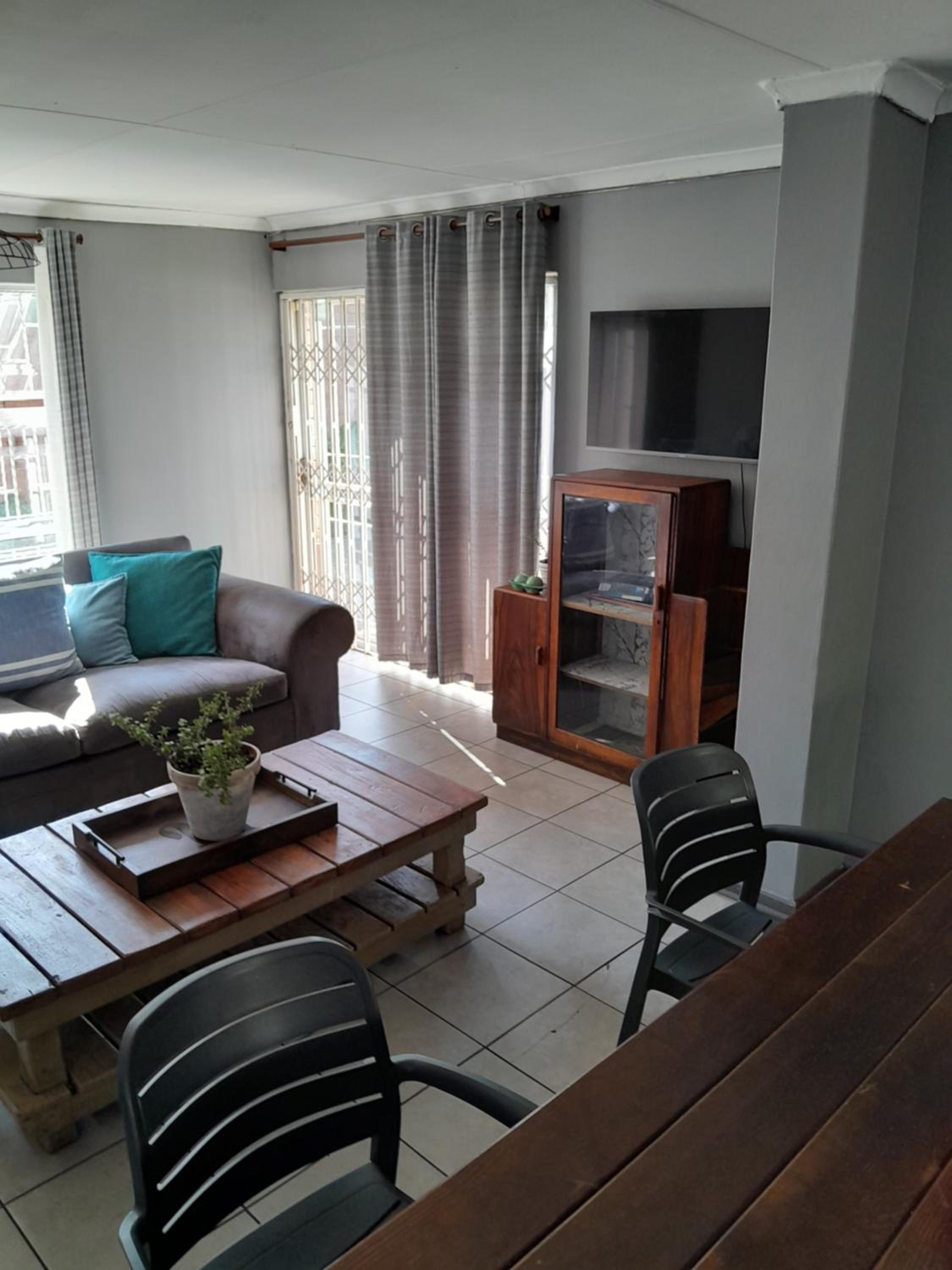 Apartment - Photo 5
