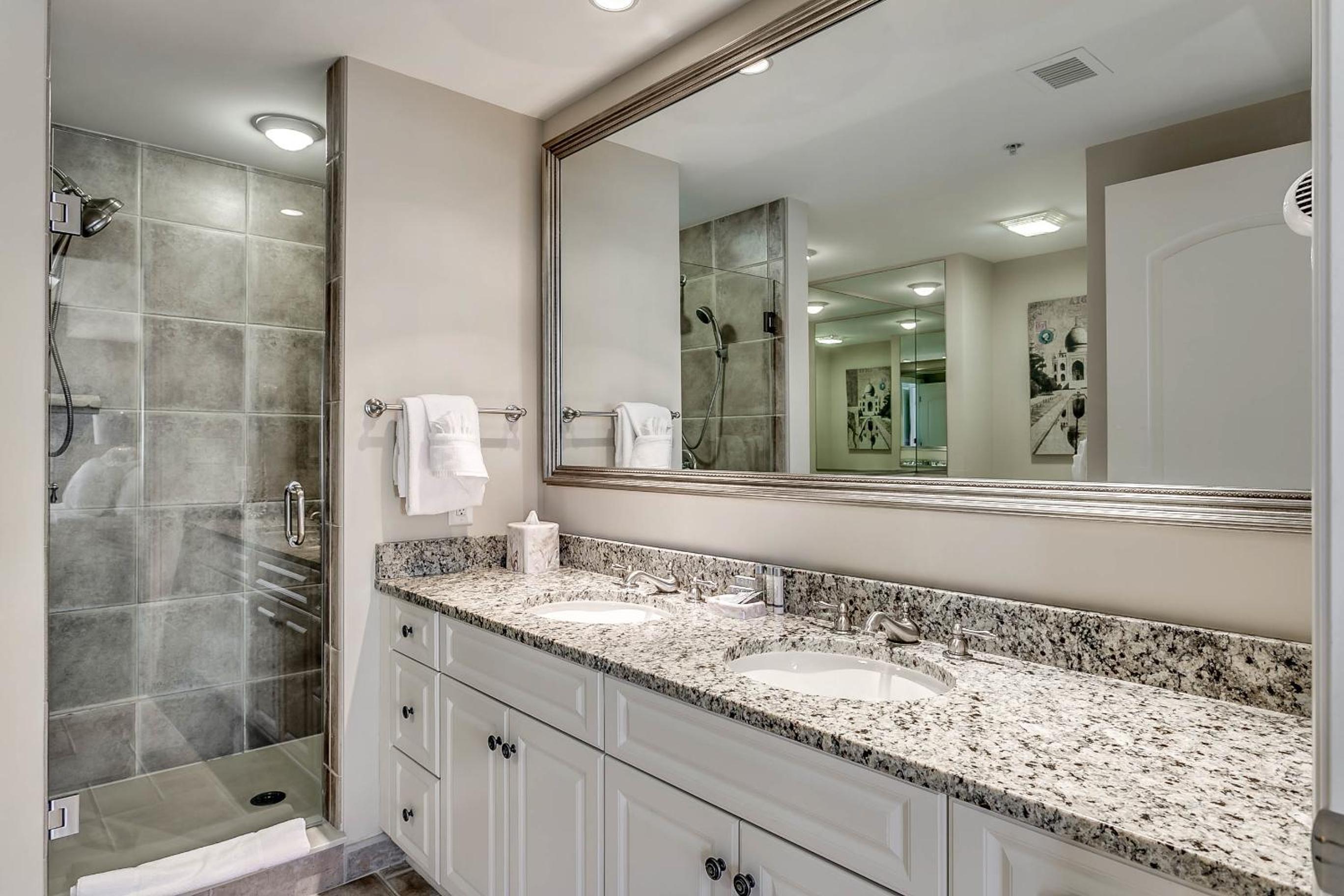 Four-Bedroom Vacation Home photo 2