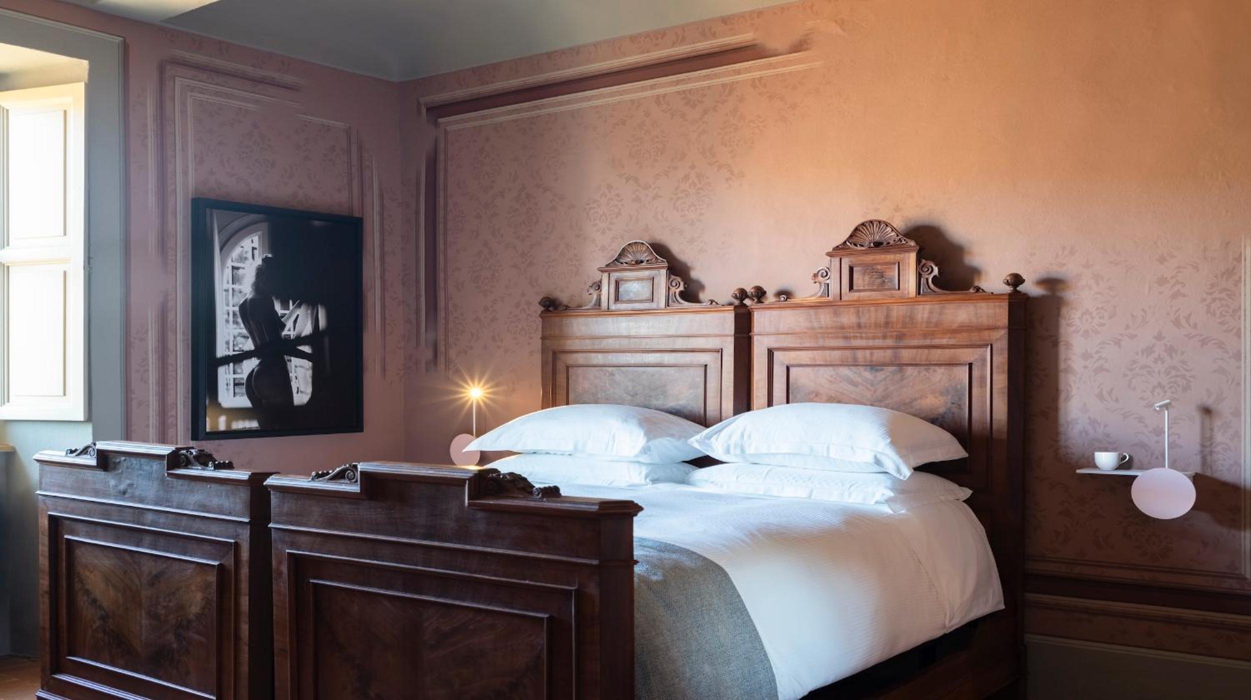 Deluxe Room - Photo 1