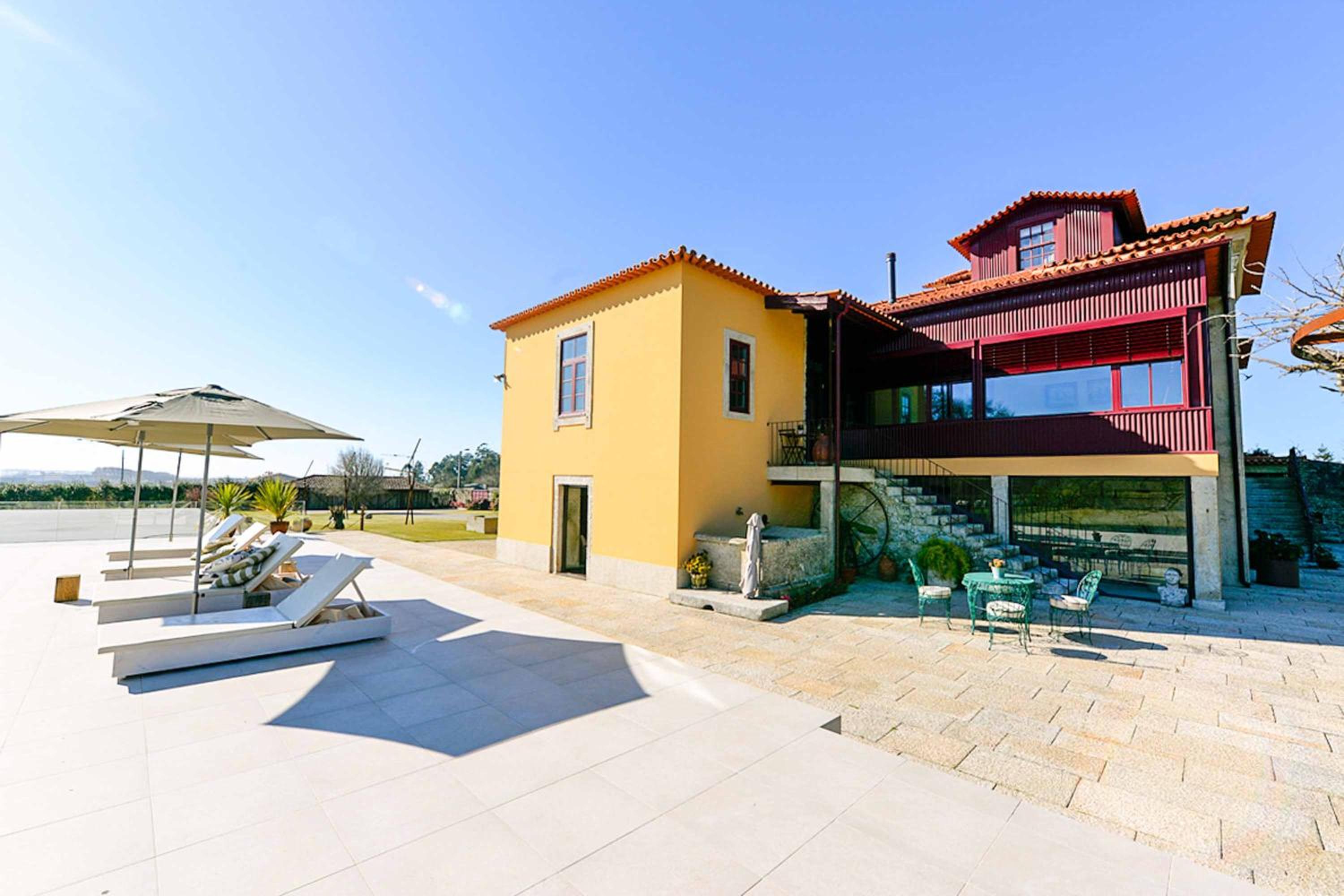 Six-Bedroom Villa  photo 2