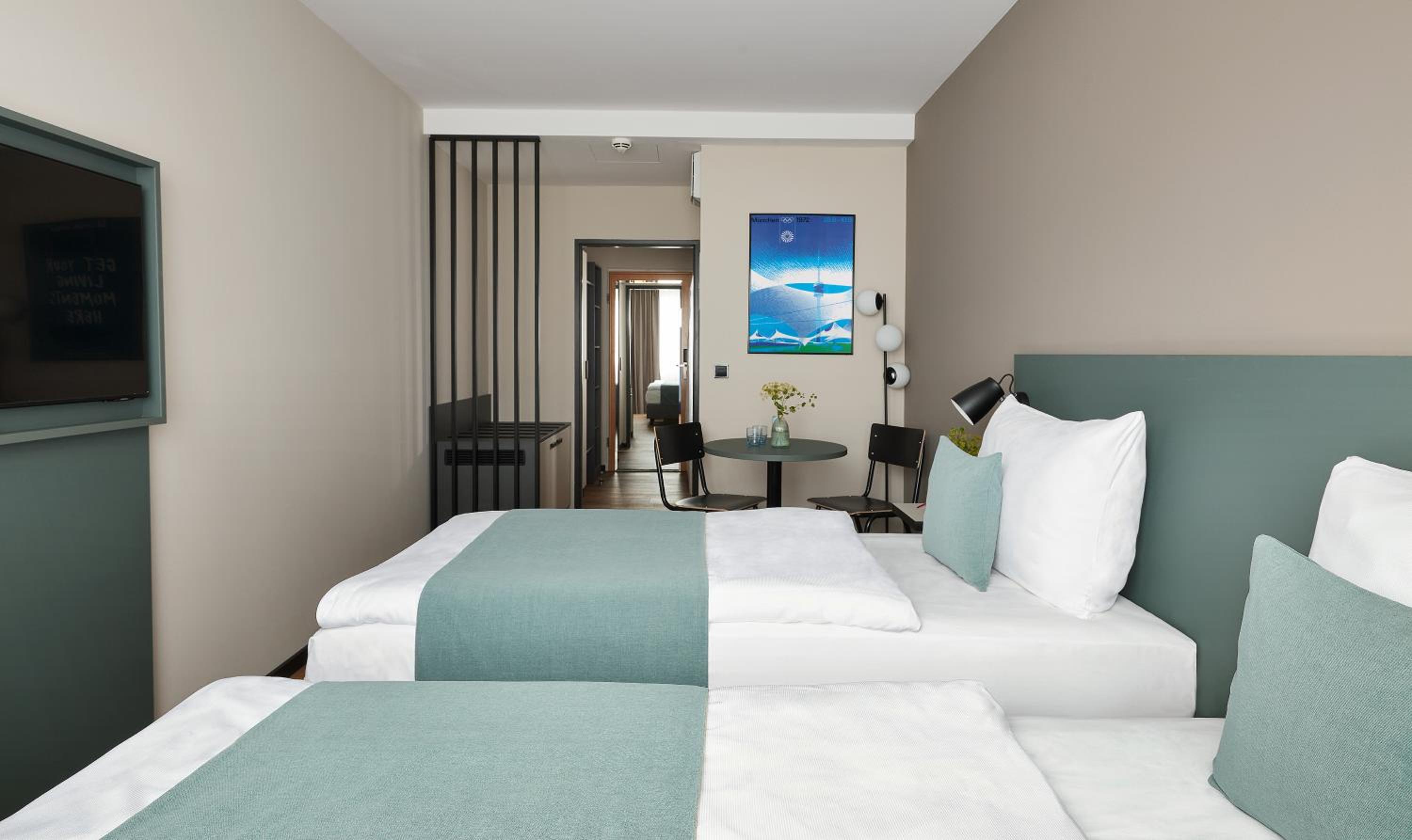Deluxe Twin Room photo 3