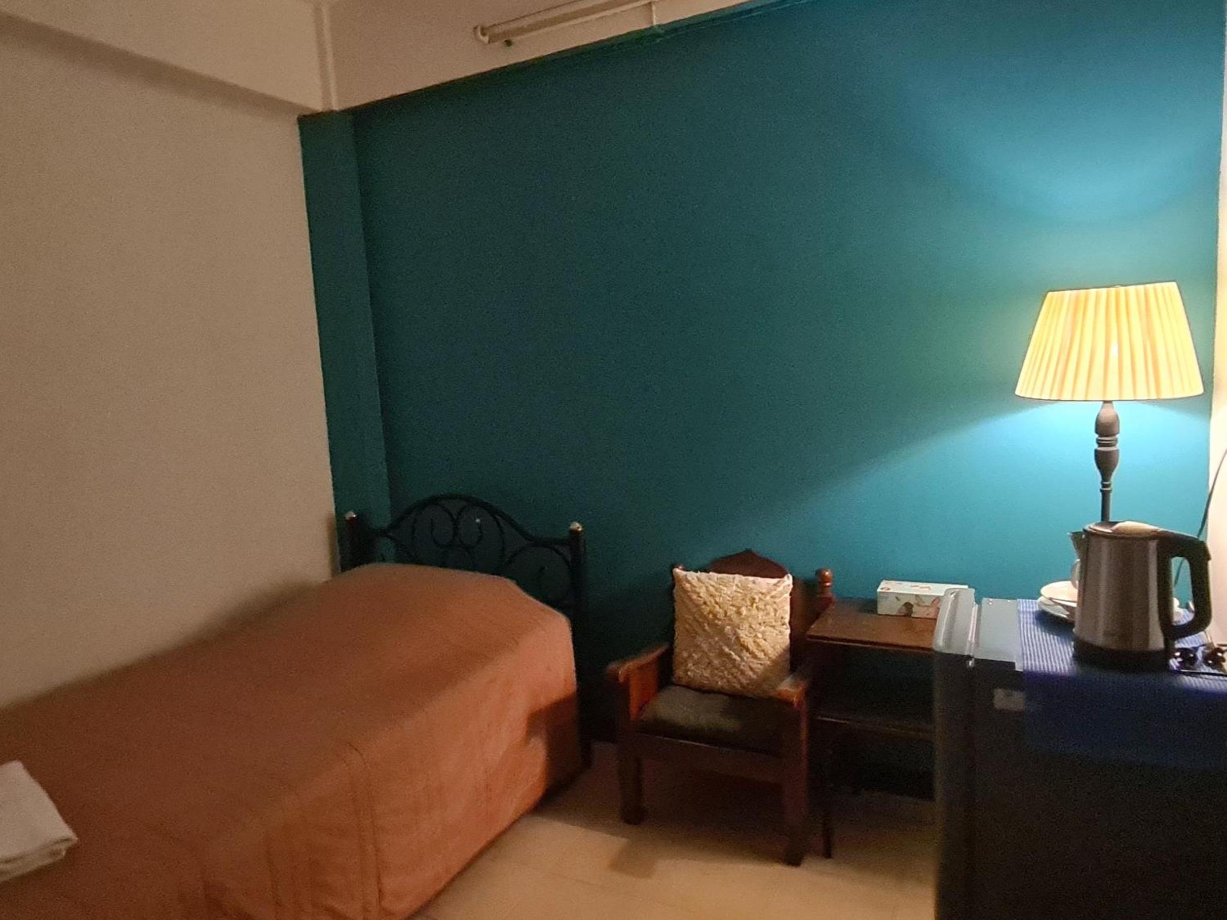 Single Room photo 2