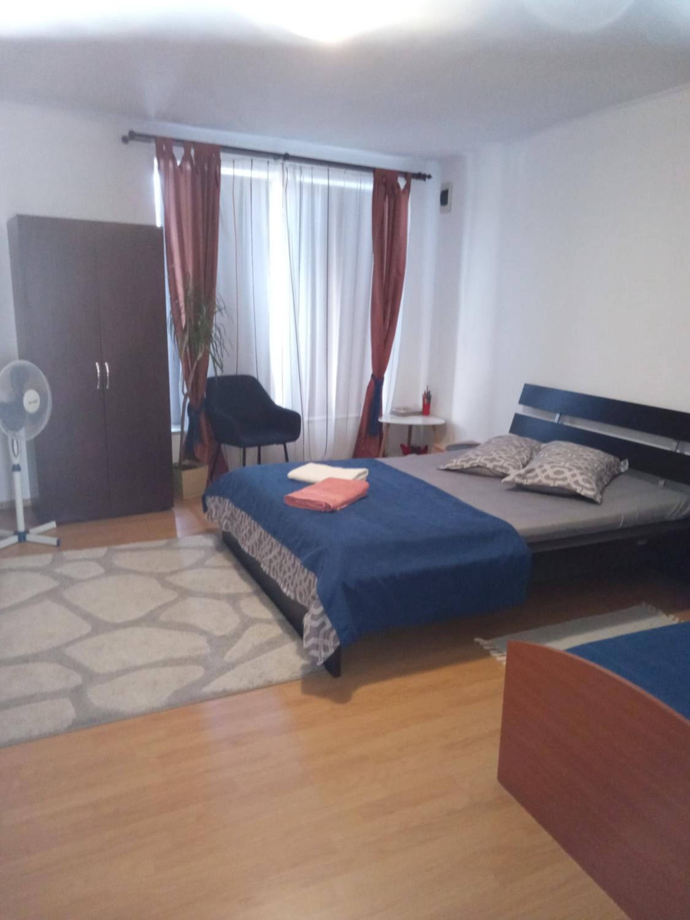 One-Bedroom Apartment photo 1