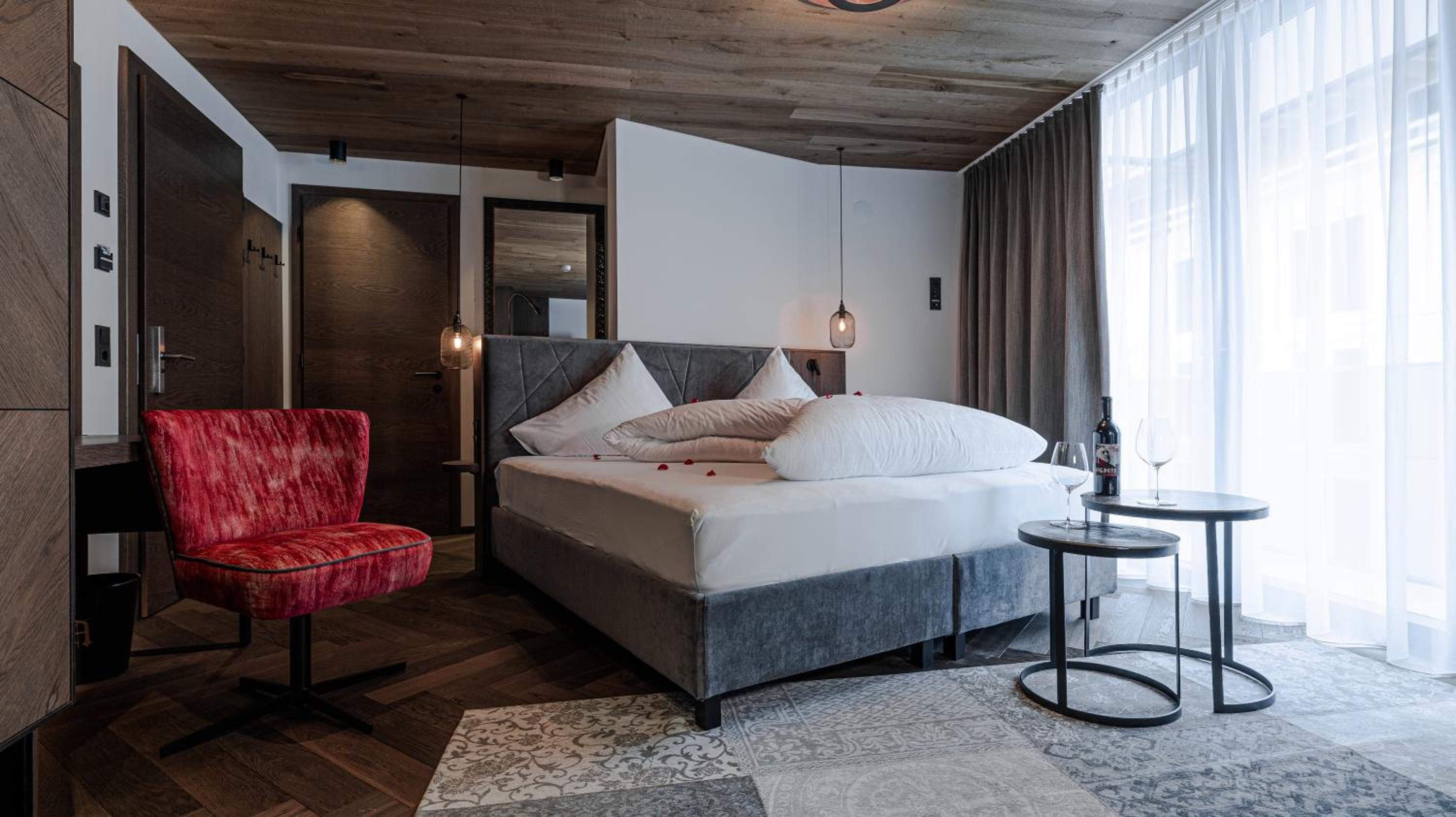 Junior Suite with Balcony