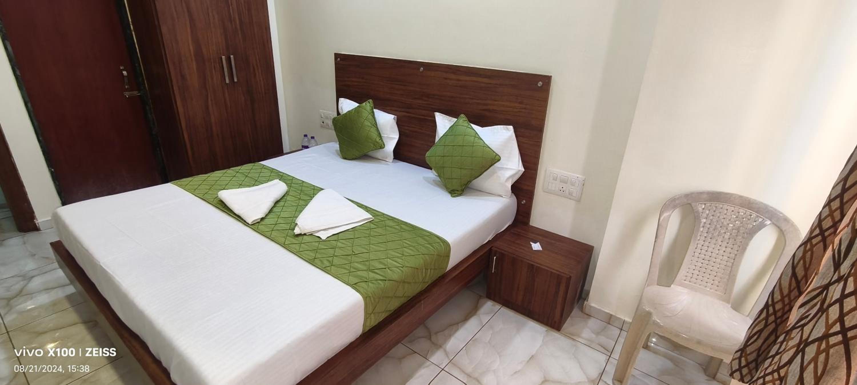 Deluxe Double Room - Photo 2