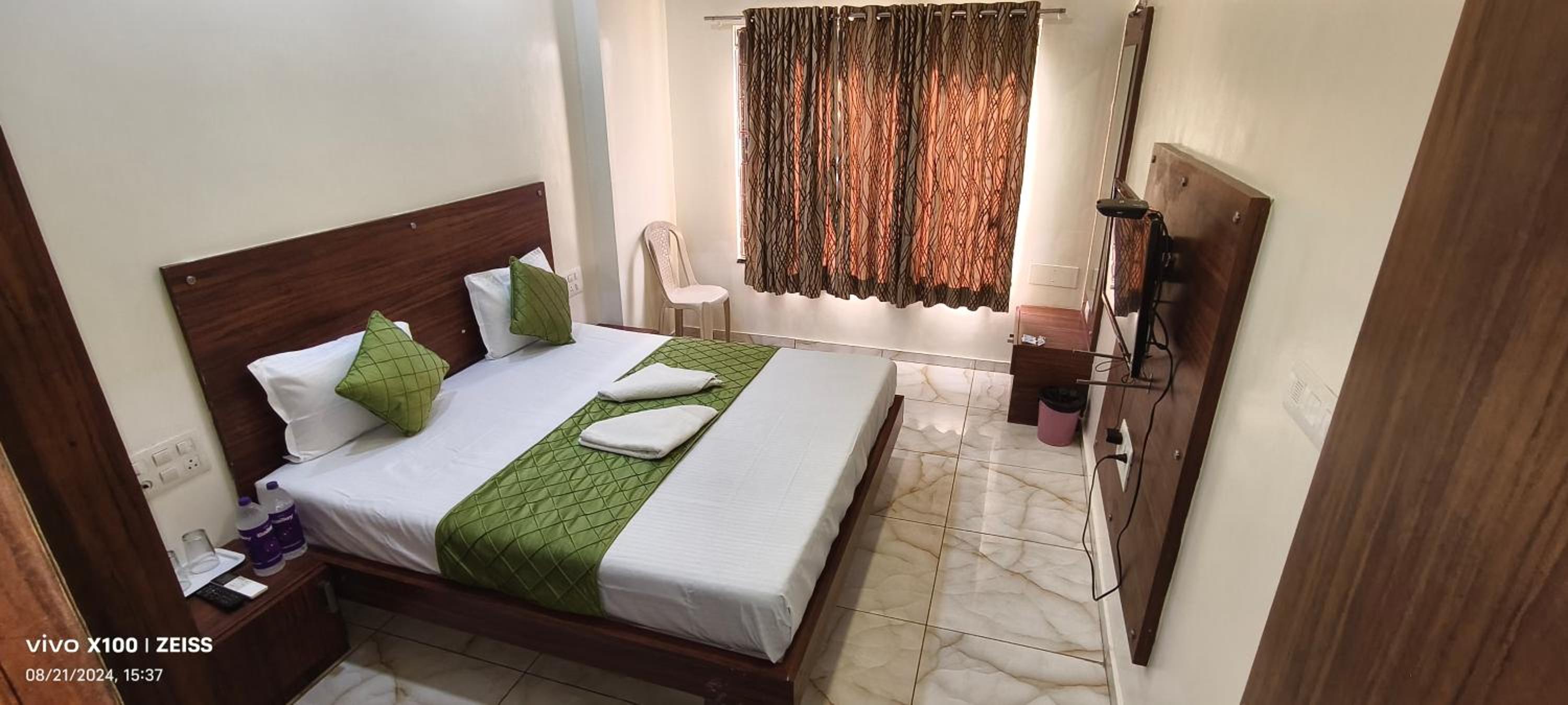 Deluxe Double Room - Photo 6