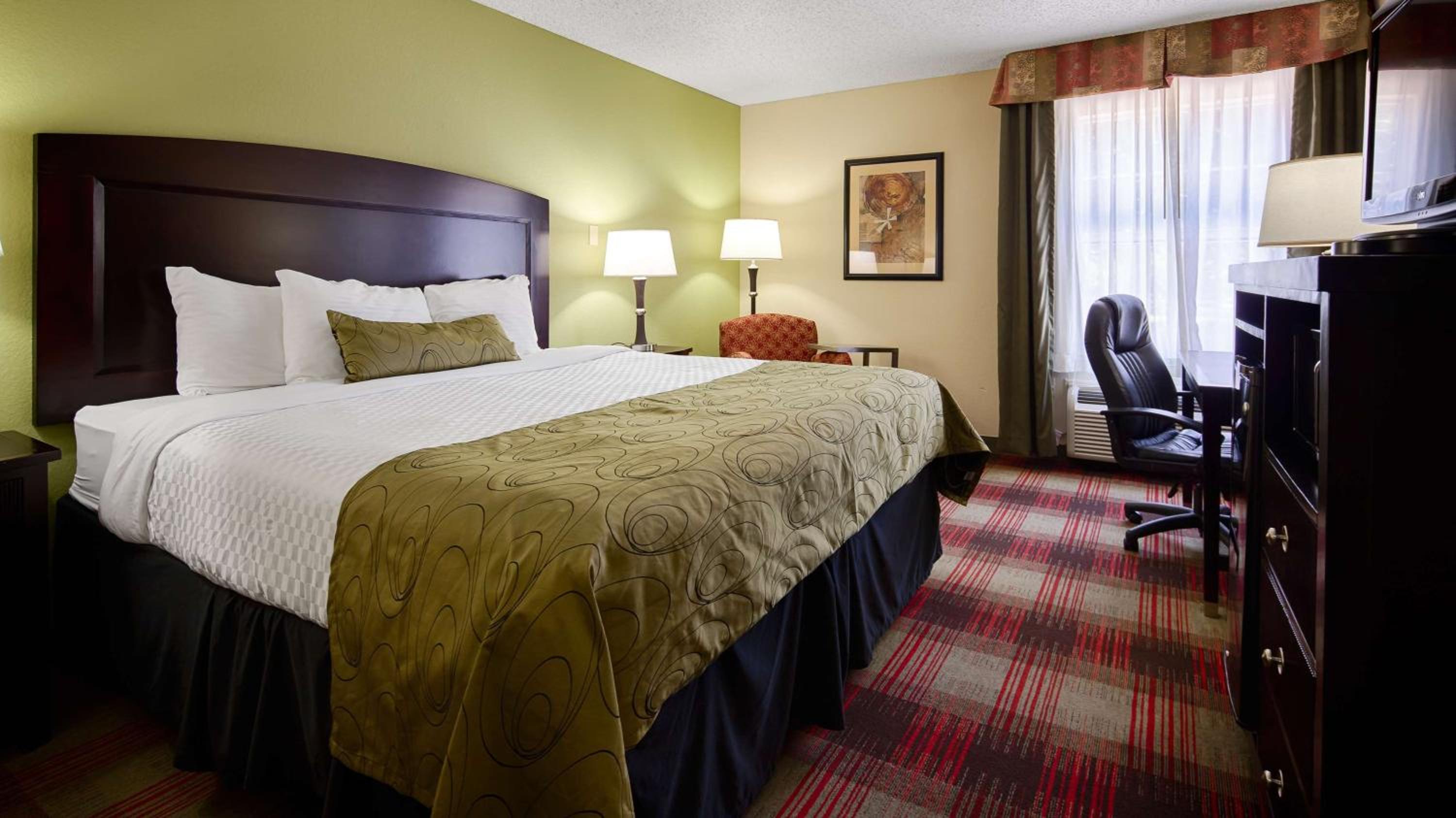 Executive King Suite - Photo 4