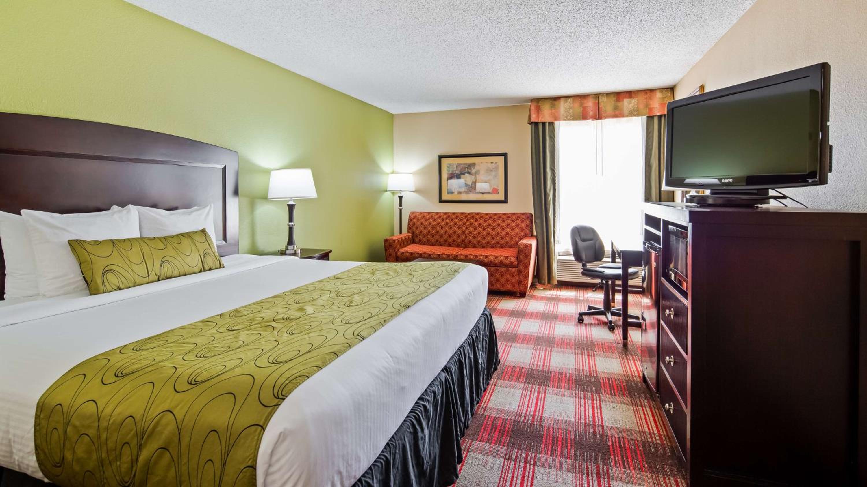 Executive King Suite - Photo 2