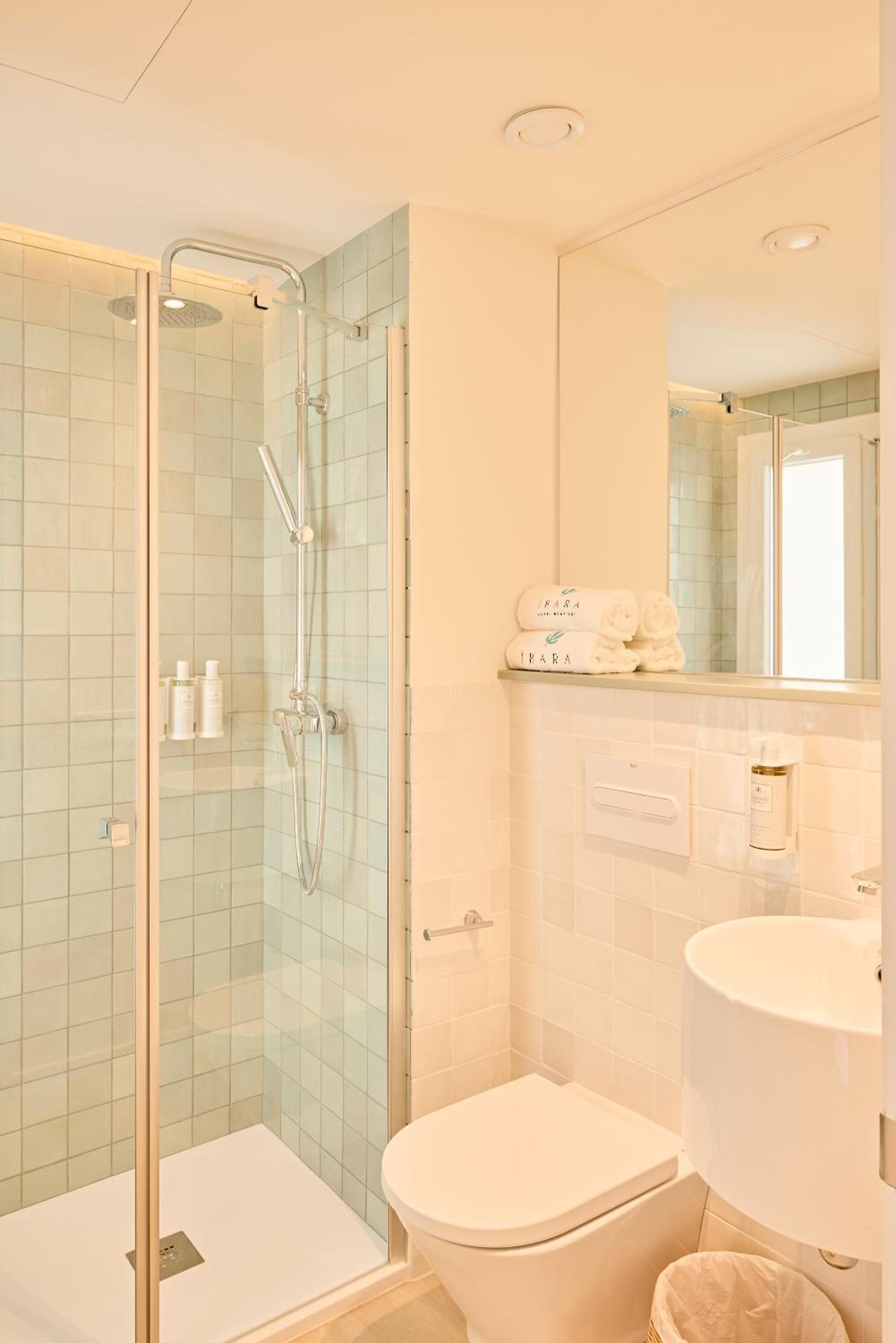 Deluxe Double Room with Side Sea View photo 3