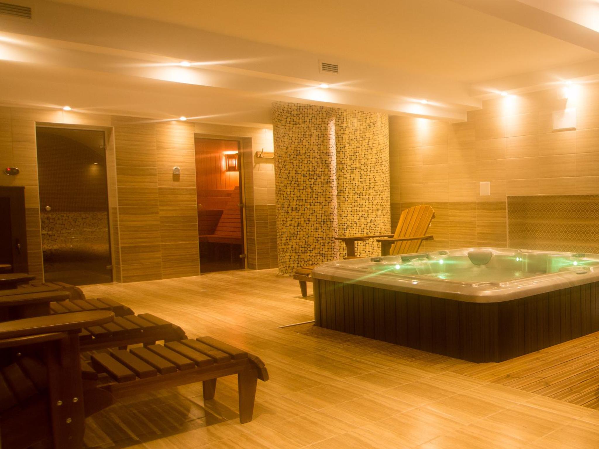 Twin Room (No Balcony) with Free Relax Zone - Photo 9