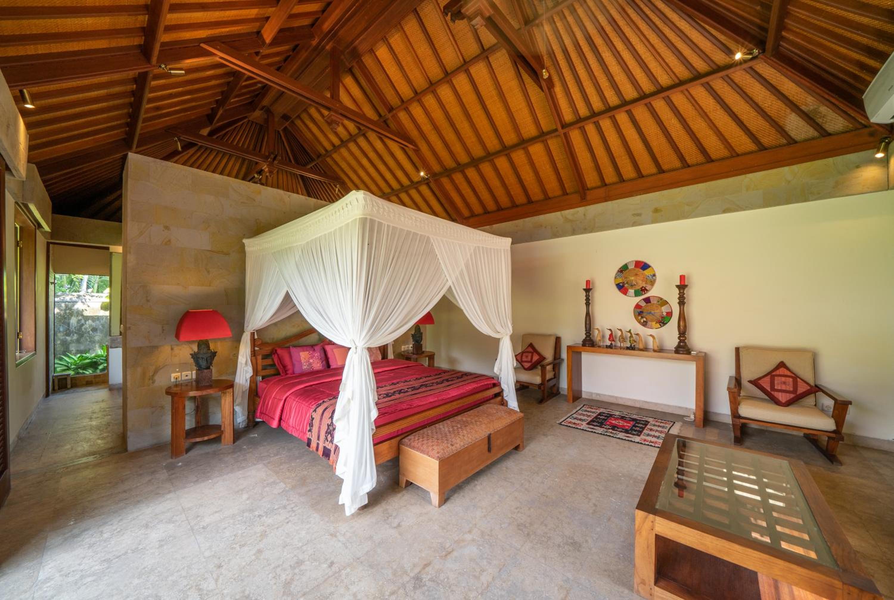 Villa photo 1